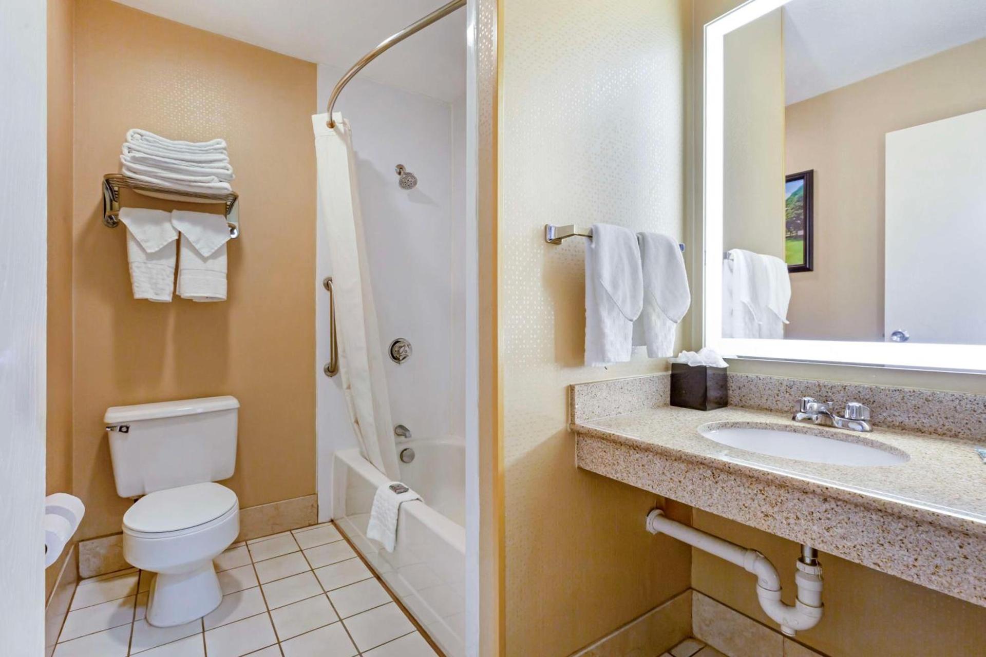 Best Western Rockland photo 21