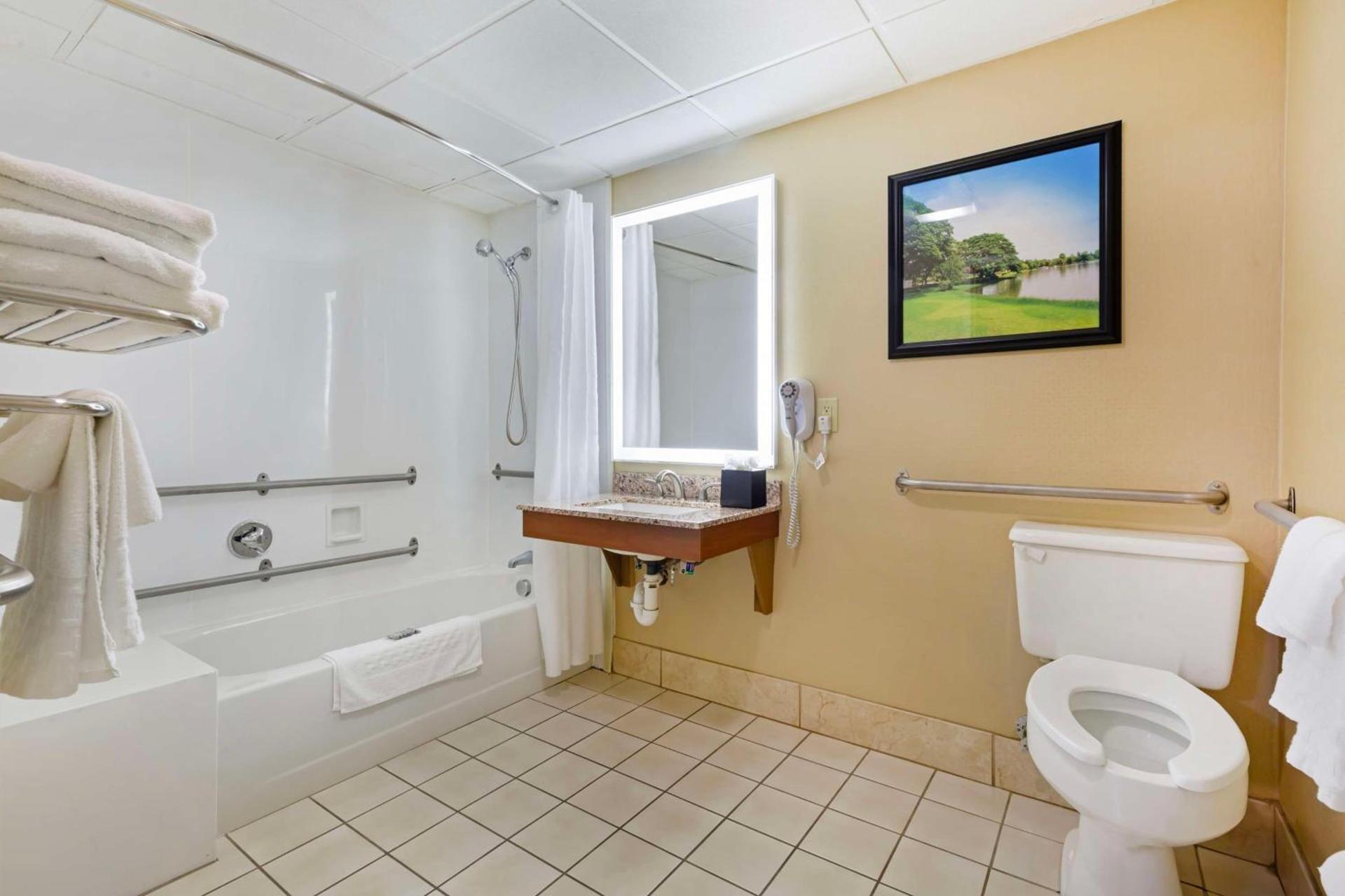 Best Western Rockland photo 28