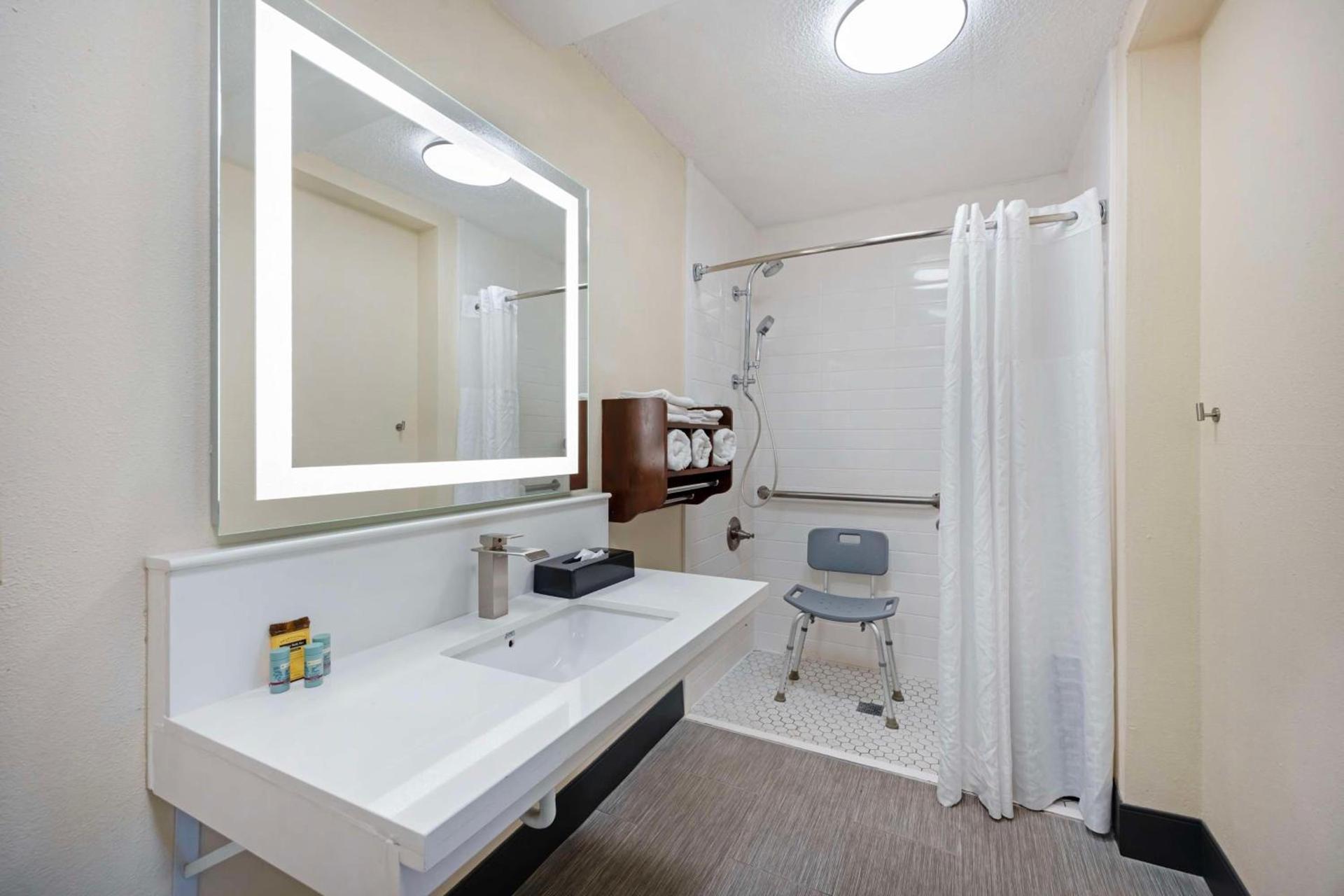 Best Western Franklin photo 13