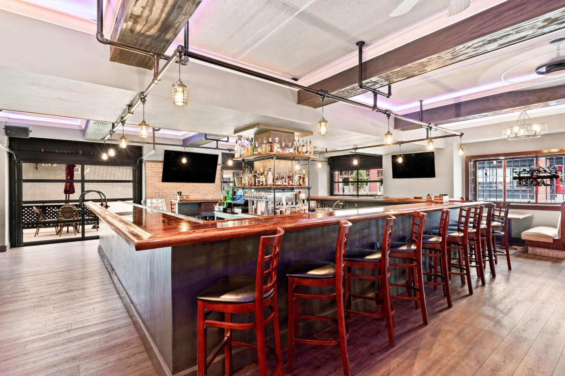 Genetti Hotel, SureStay Collection by Best Western photo 14