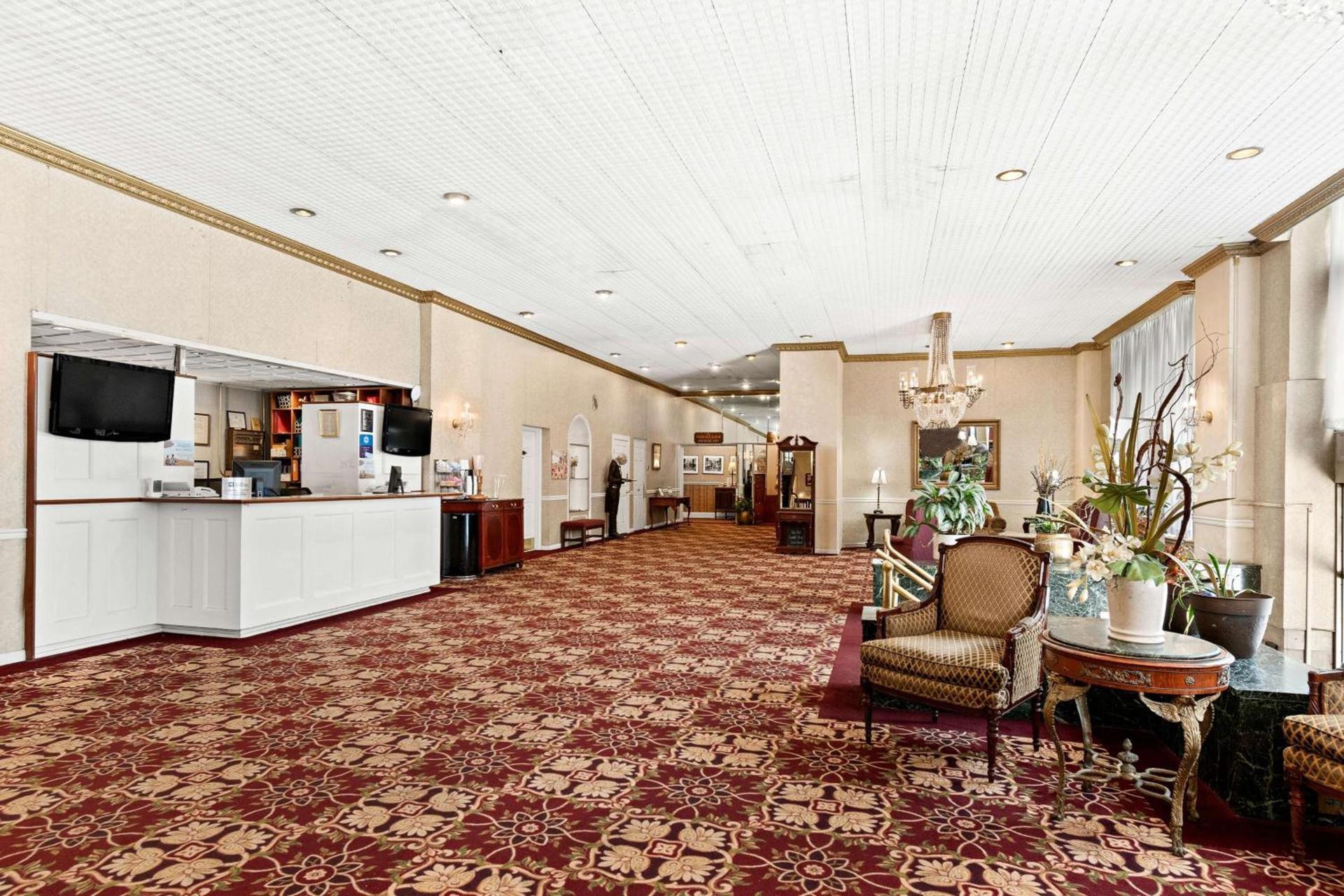 Genetti Hotel, SureStay Collection by Best Western photo 13