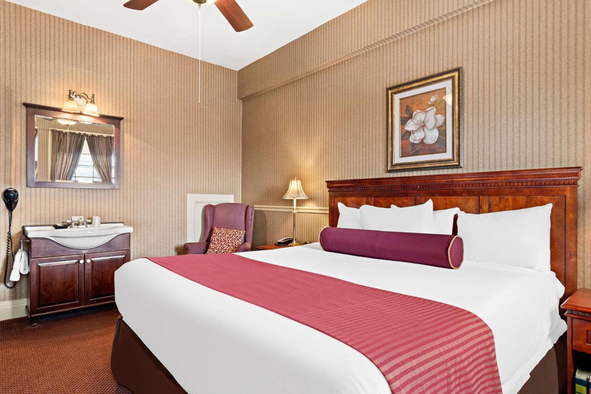 Genetti Hotel, SureStay Collection by Best Western photo 20