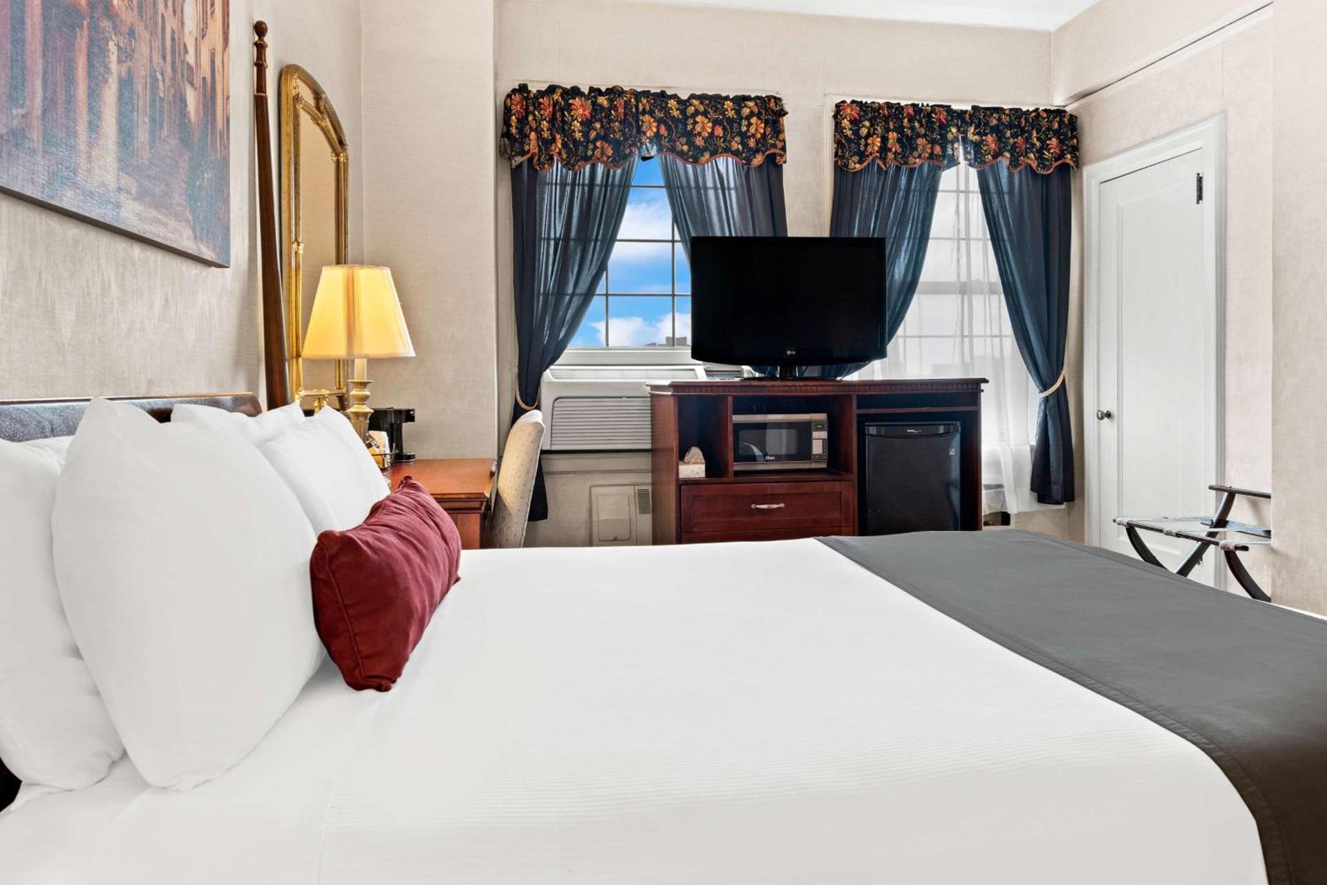 Genetti Hotel, SureStay Collection by Best Western photo 24