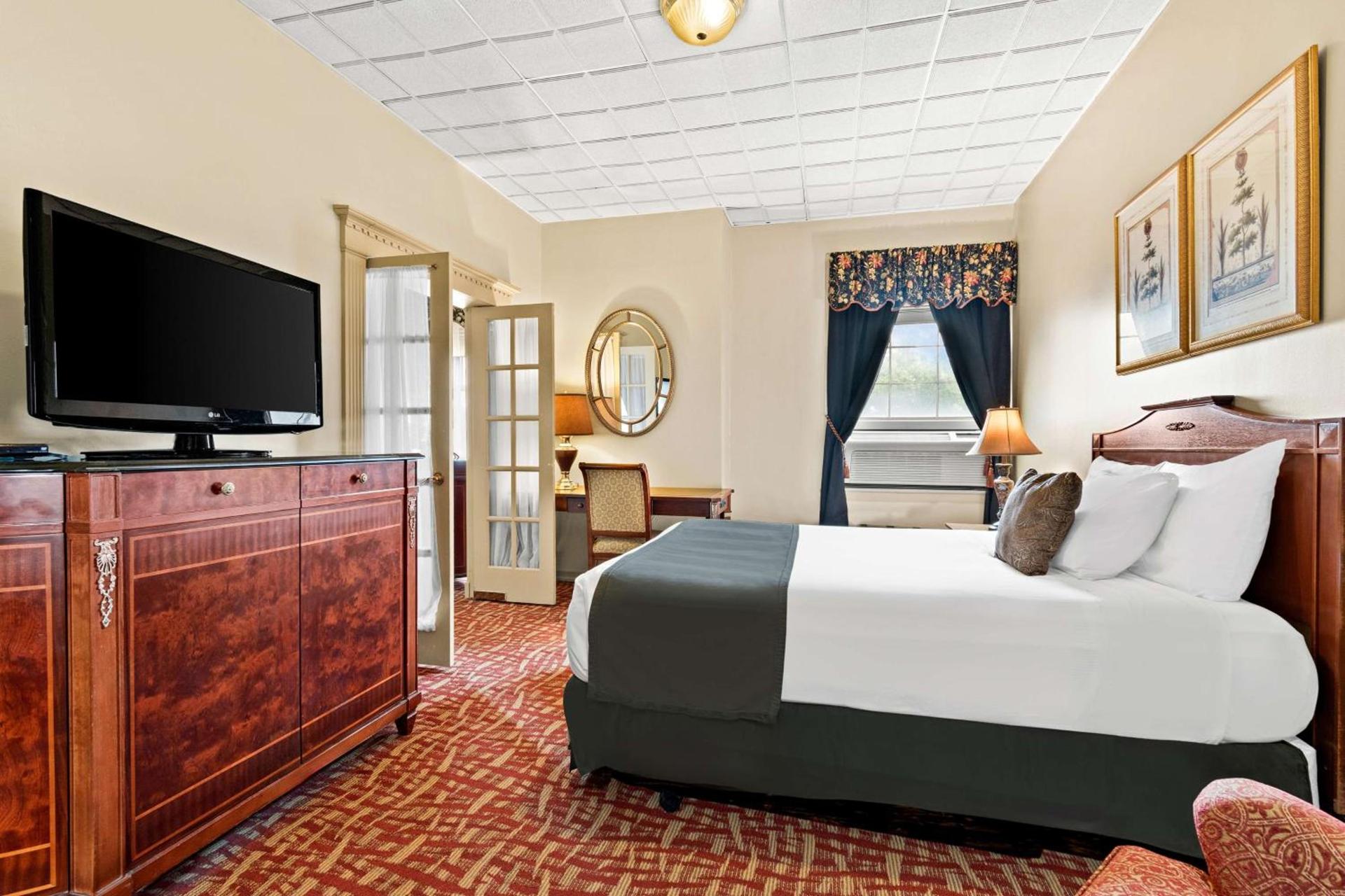 Genetti Hotel, SureStay Collection by Best Western photo 29