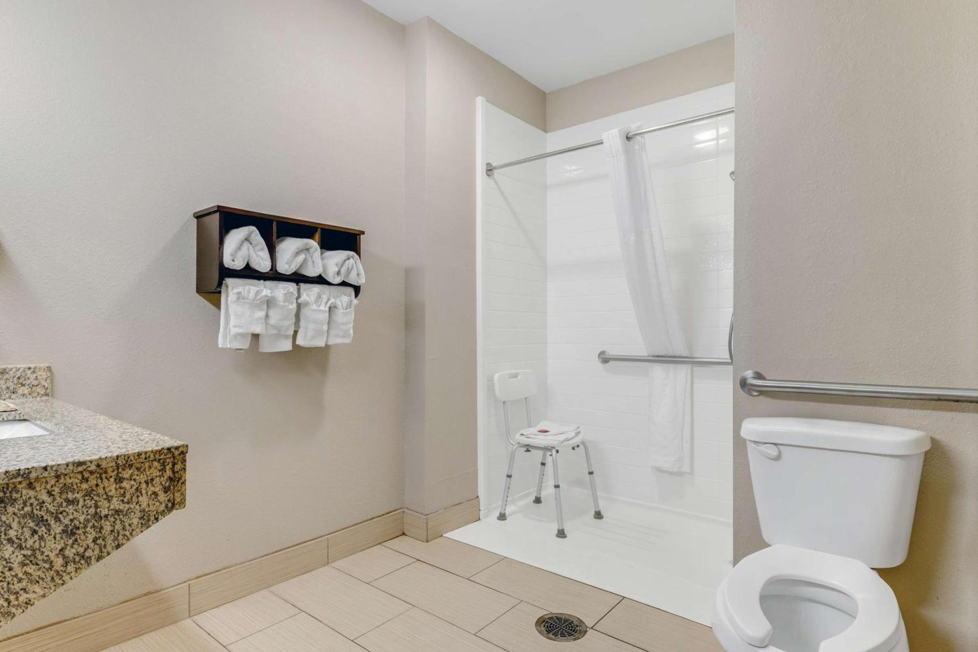 SureStay Plus Hotel by Best Western Owasso Tulsa North photo 28