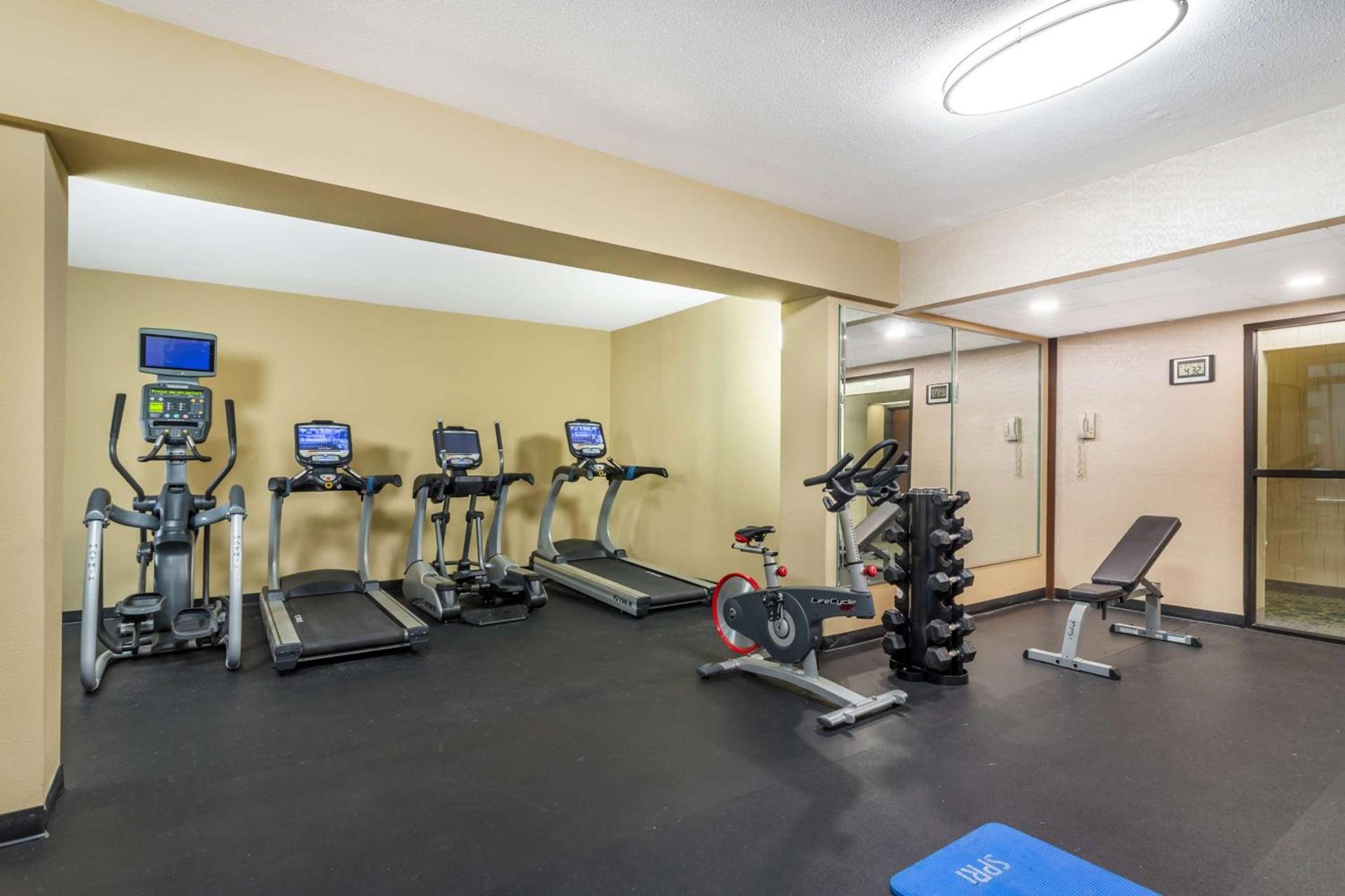 Best Western Plus Houston Energy Corridor photo 34