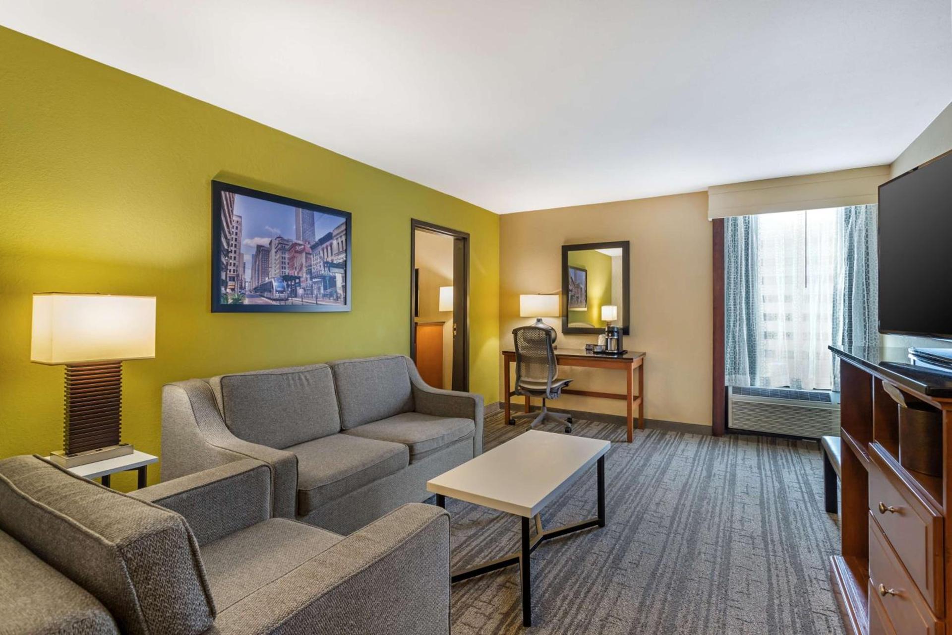 Best Western Plus Houston Energy Corridor photo 5