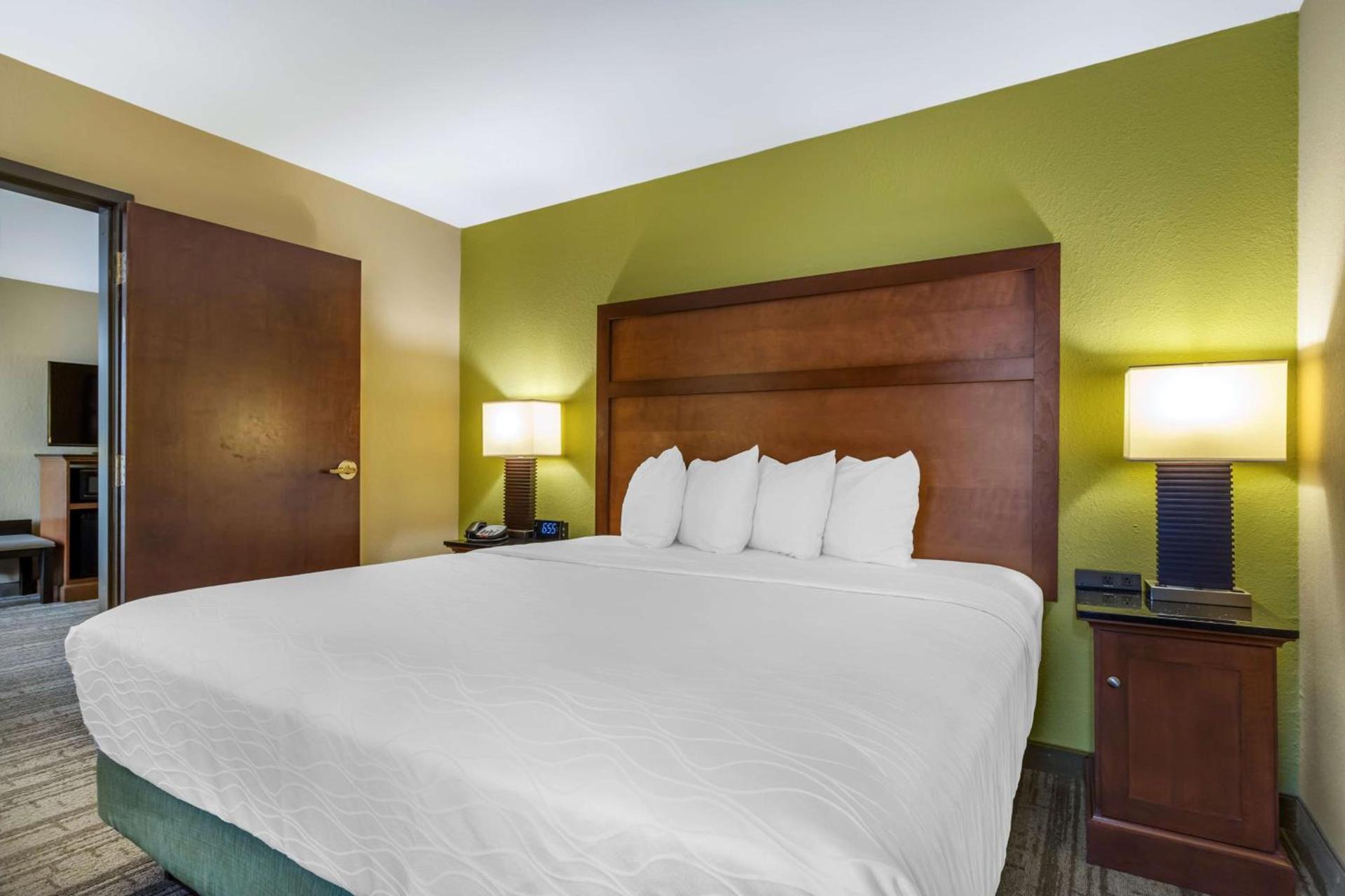 Best Western Plus Houston Energy Corridor photo 19