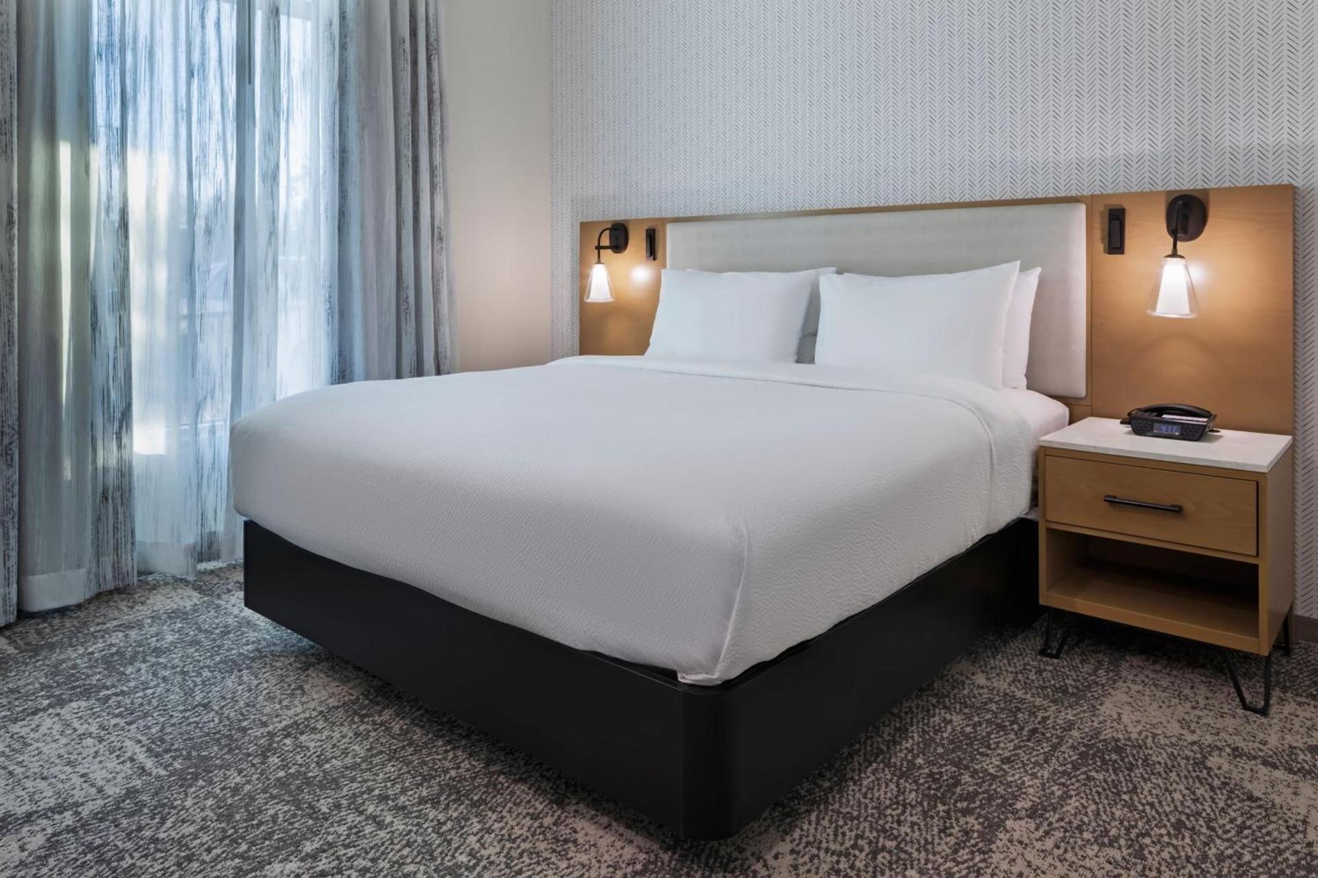 Residence Inn by Marriott Chatsworth photo 6