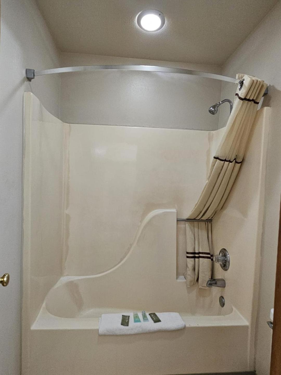 Boomtown Inn photo 25