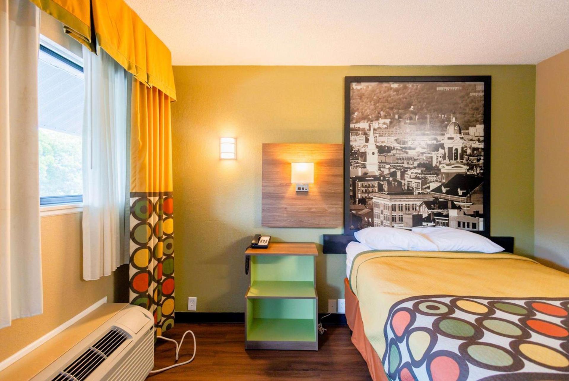 Super 8 by Wyndham Cincinnati-Springdale OH photo 20