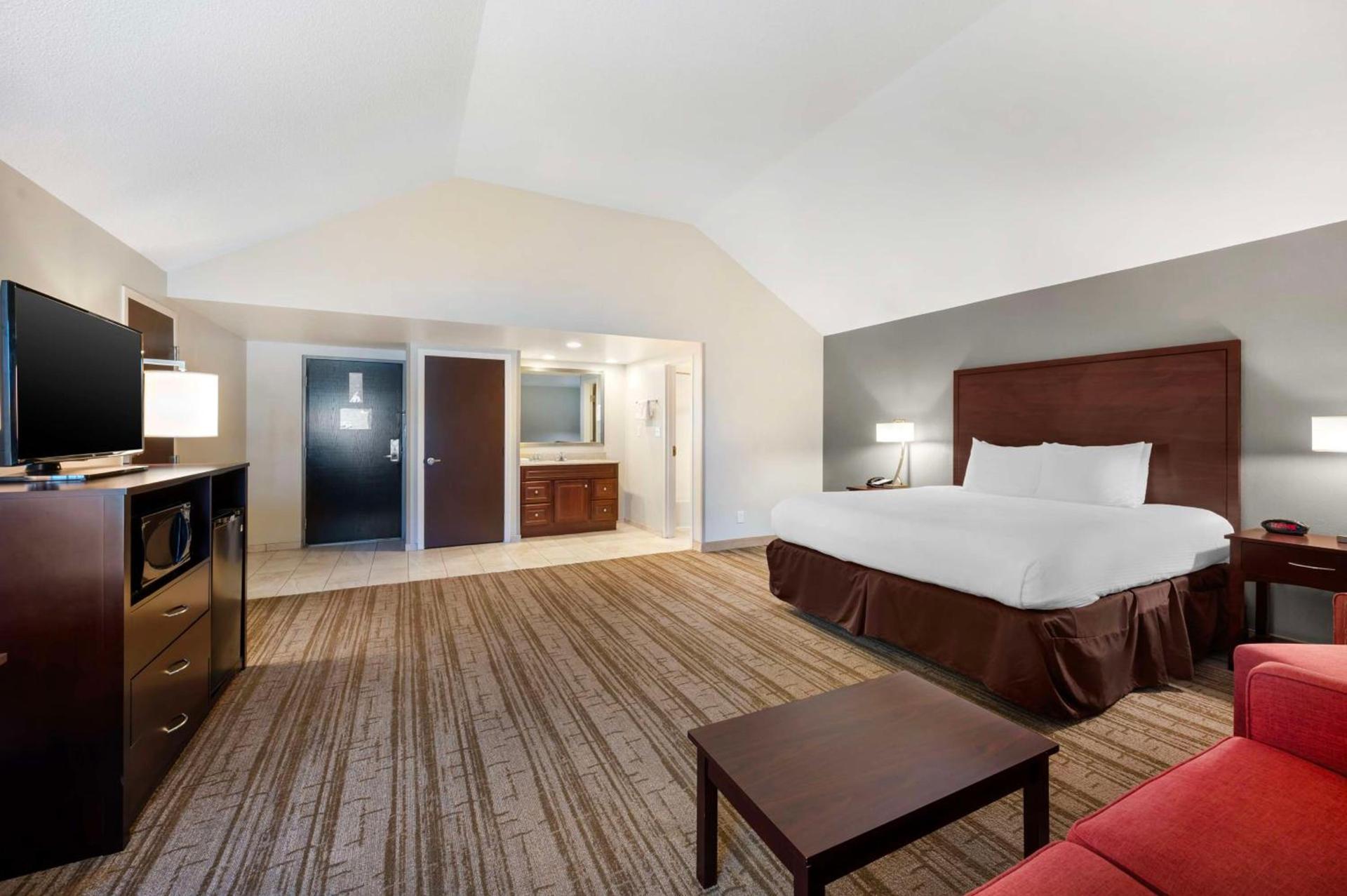 Best Western Ashbury Inn photo 11