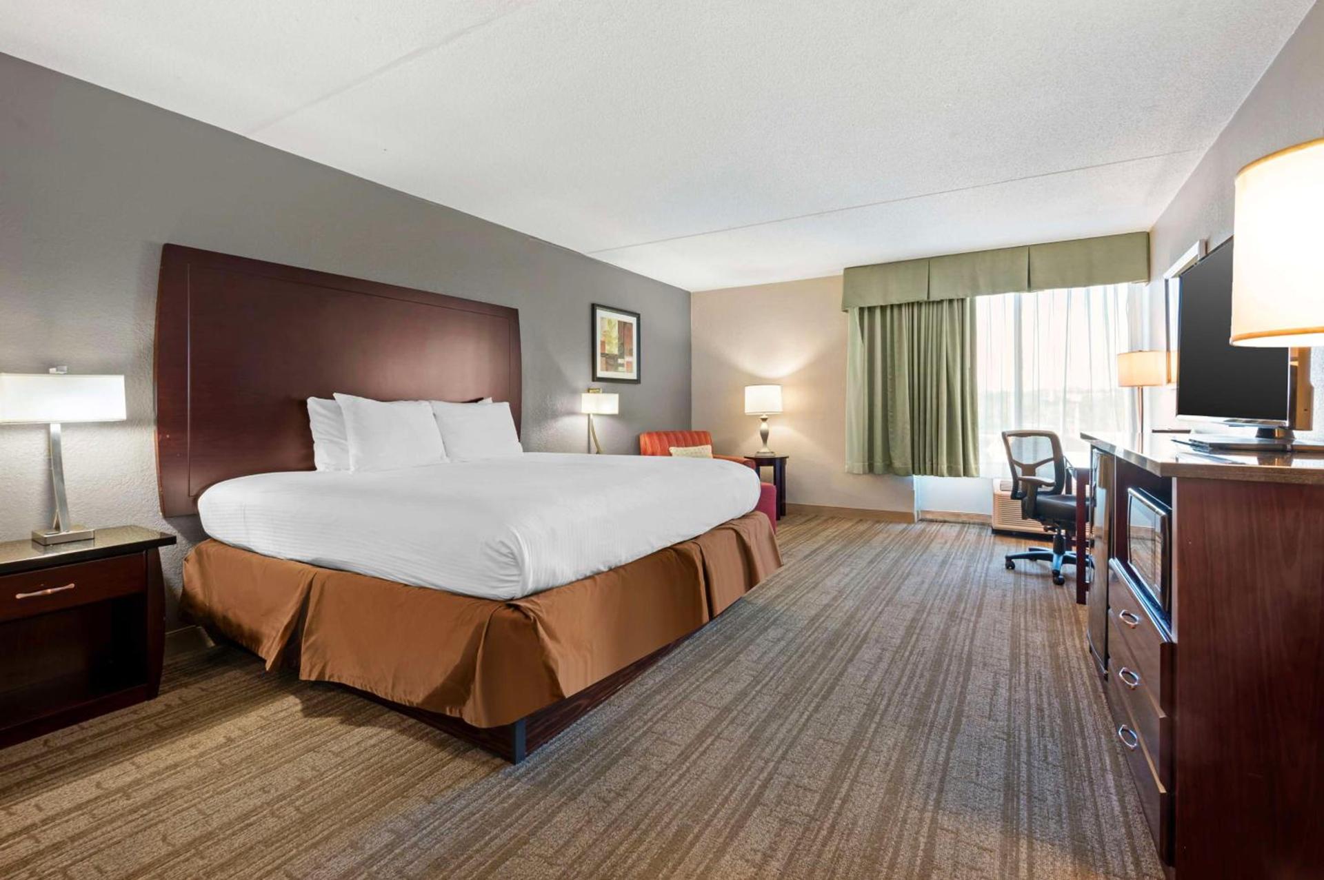Best Western Ashbury Inn photo 17