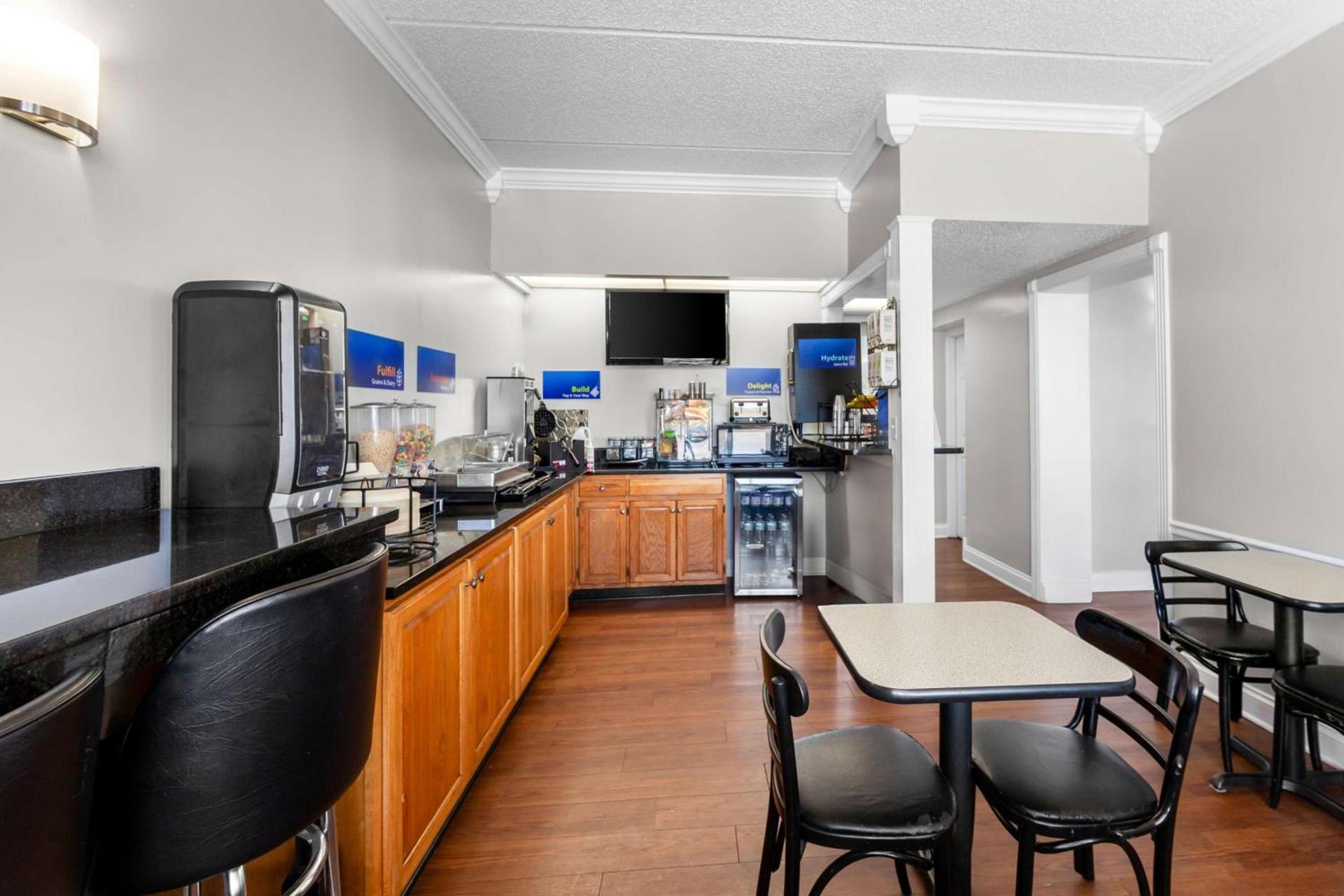 Quality Inn photo 5