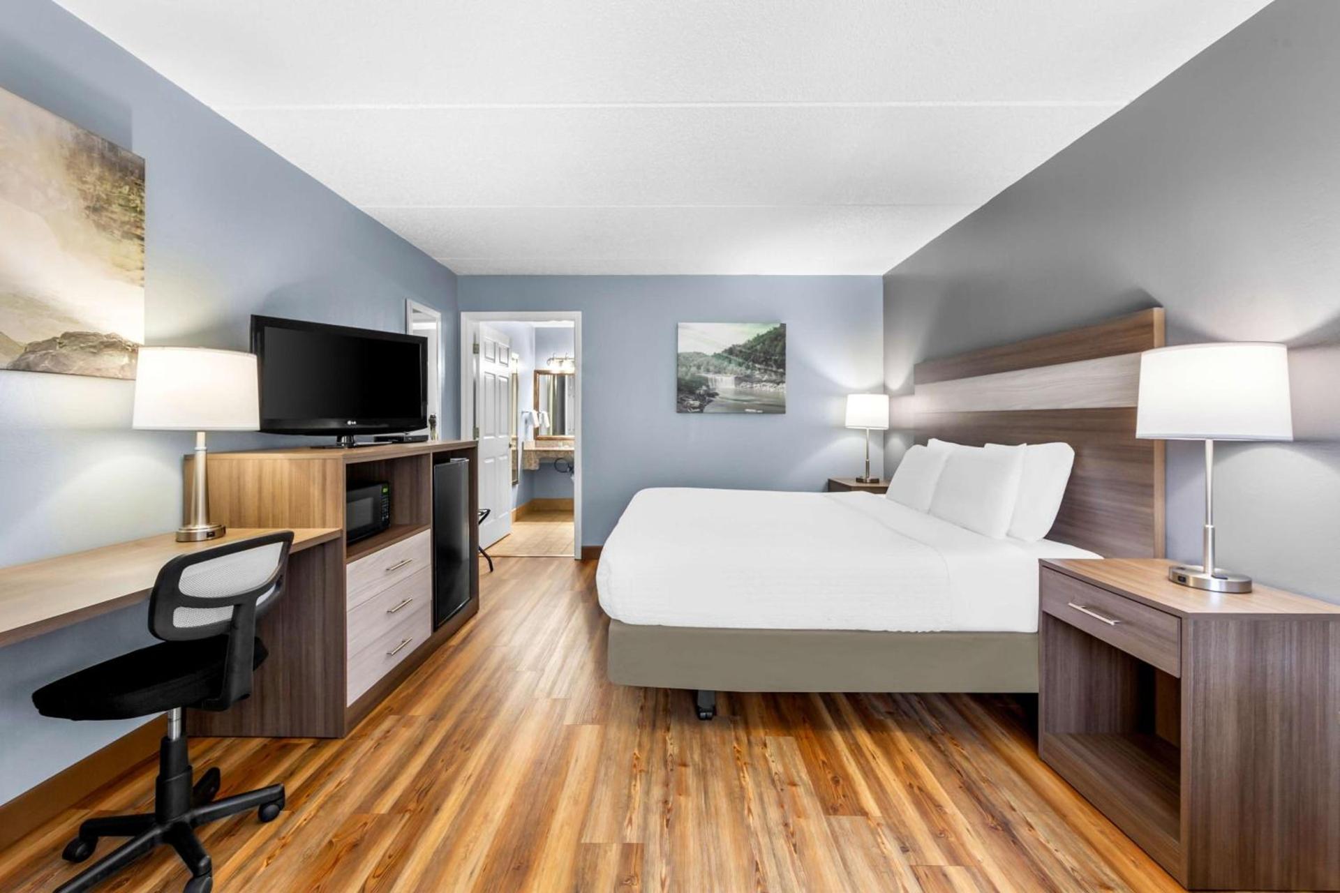 Quality Inn photo 12