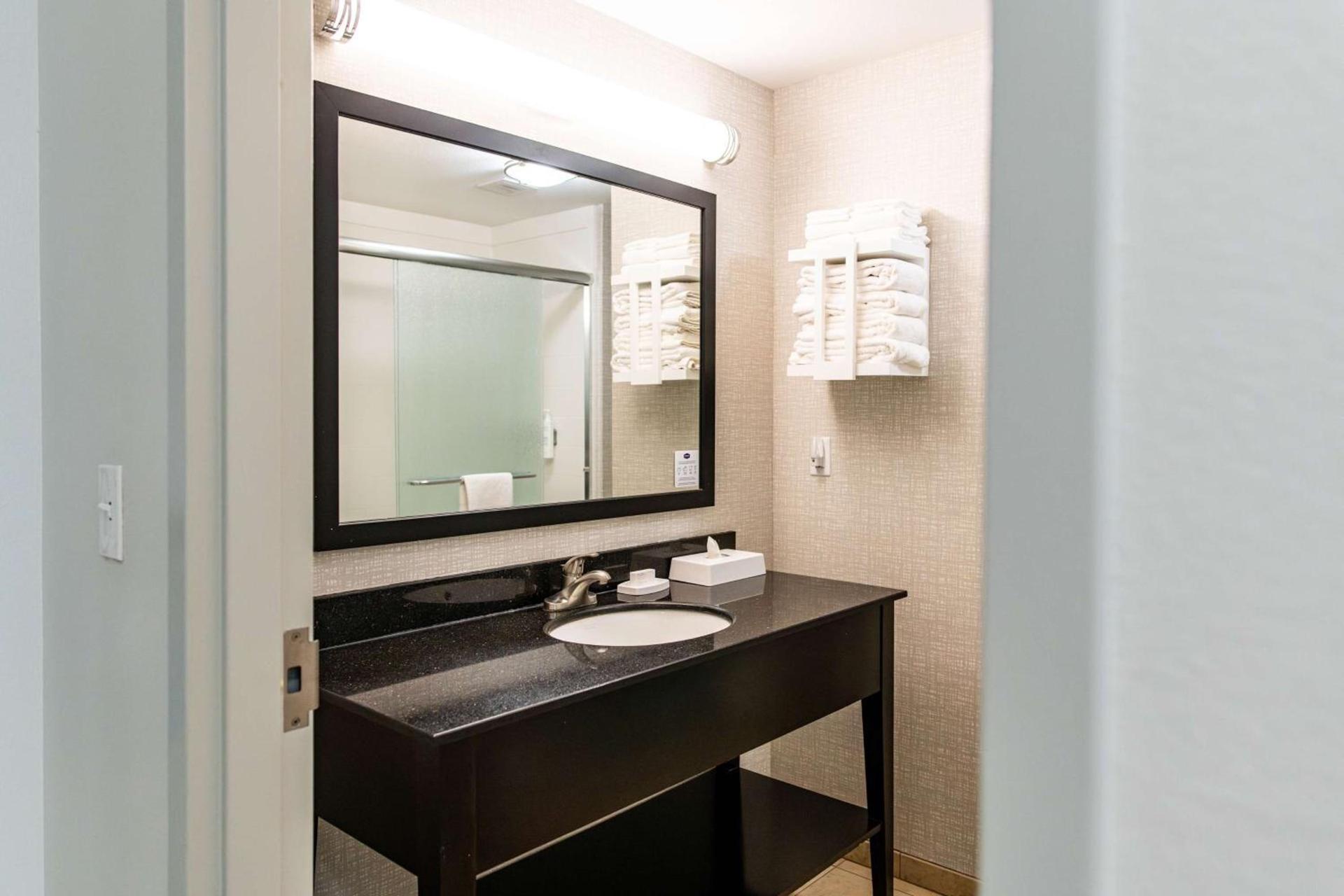 Hampton Inn & Suites Effingham photo 27