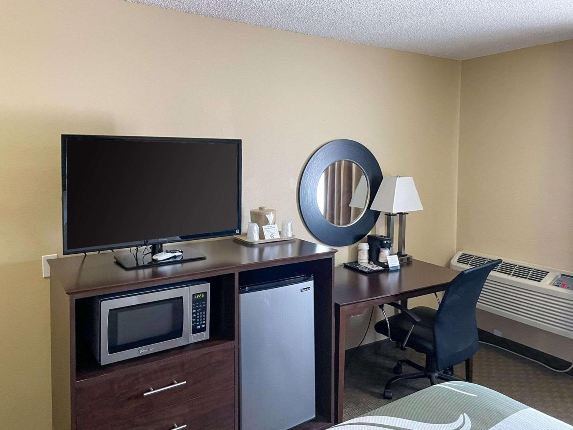 Quality Inn Ontario photo 27