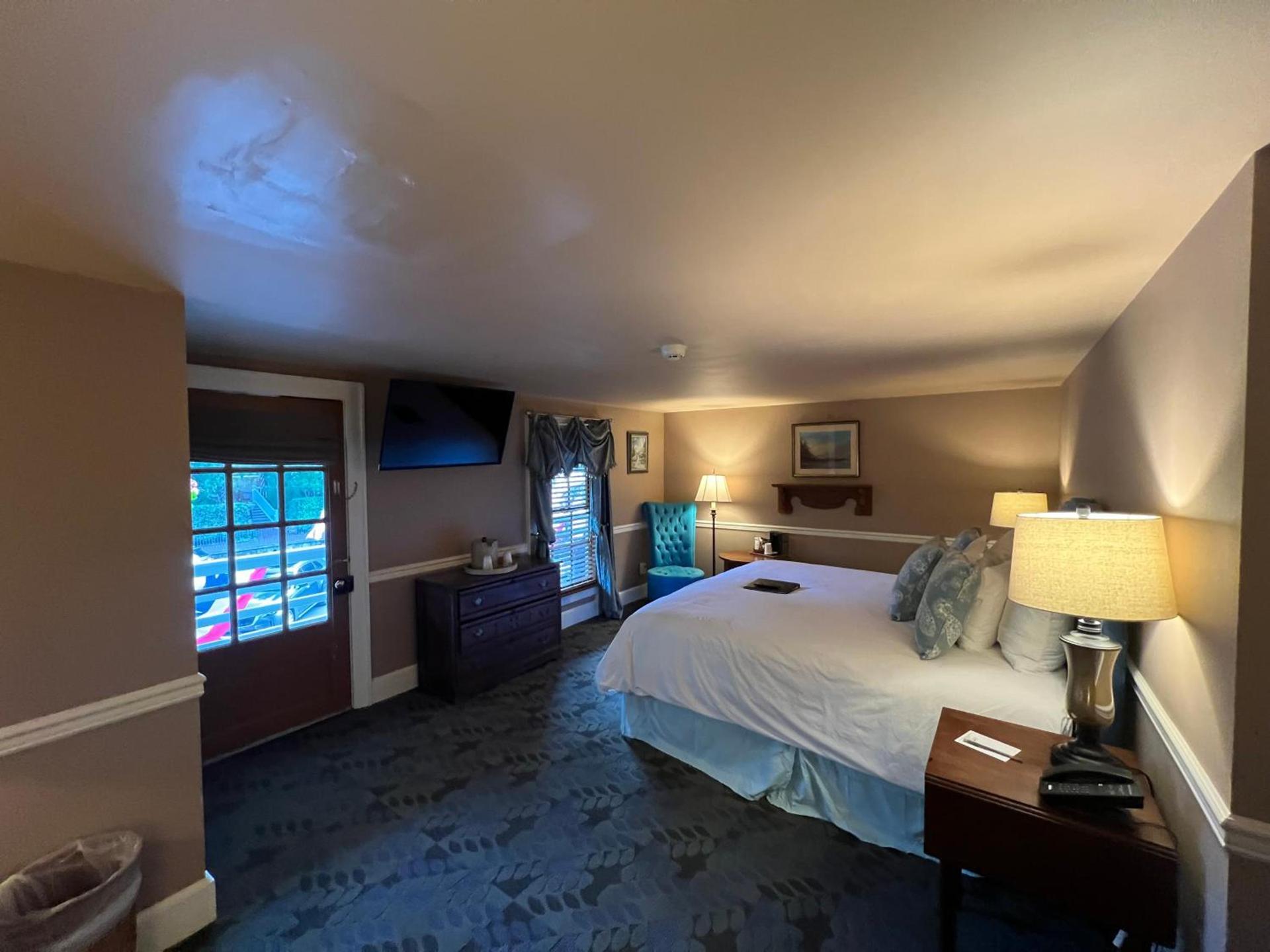 Highlands Inn photo 5