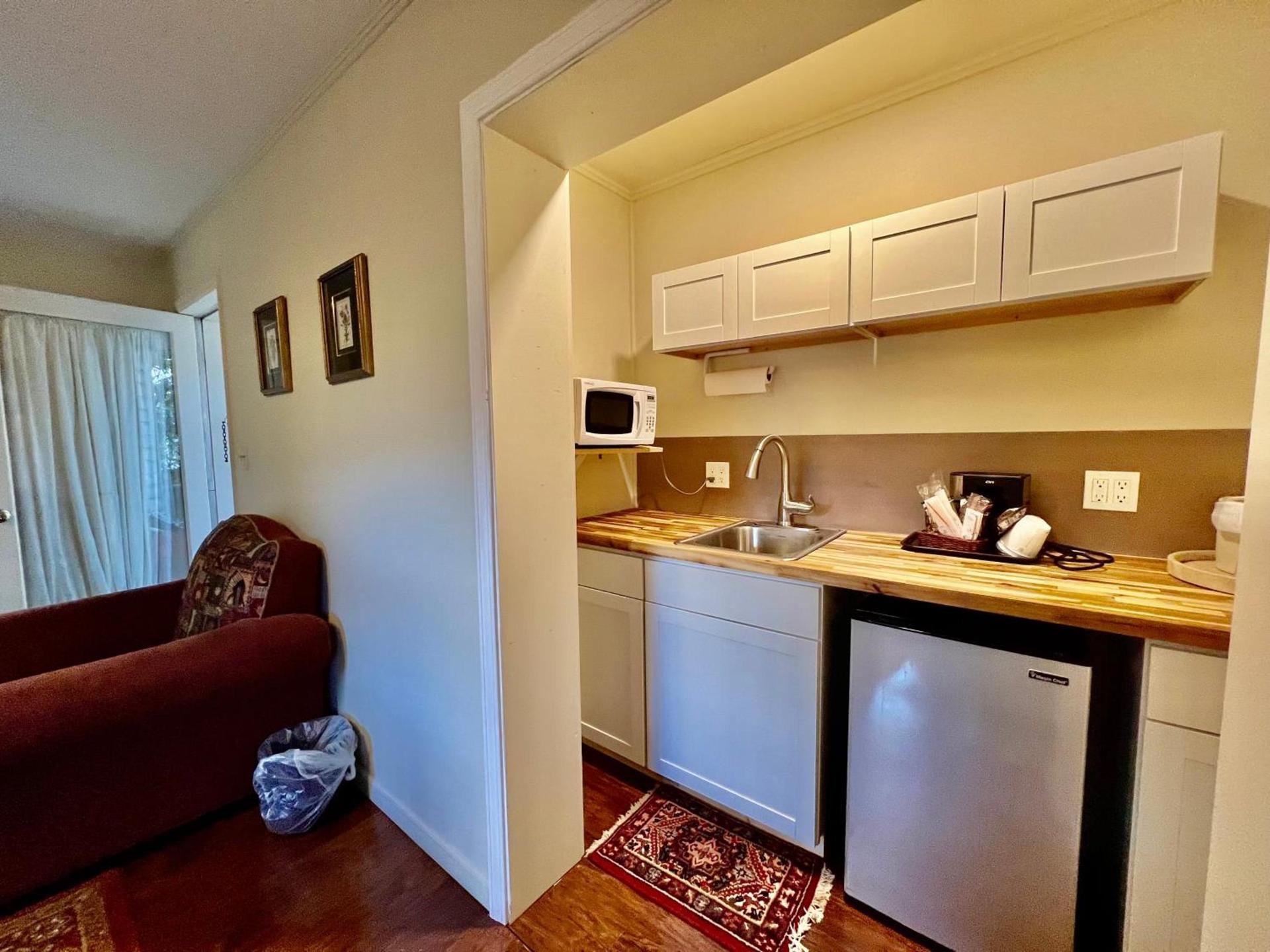 Highlands Inn photo 23