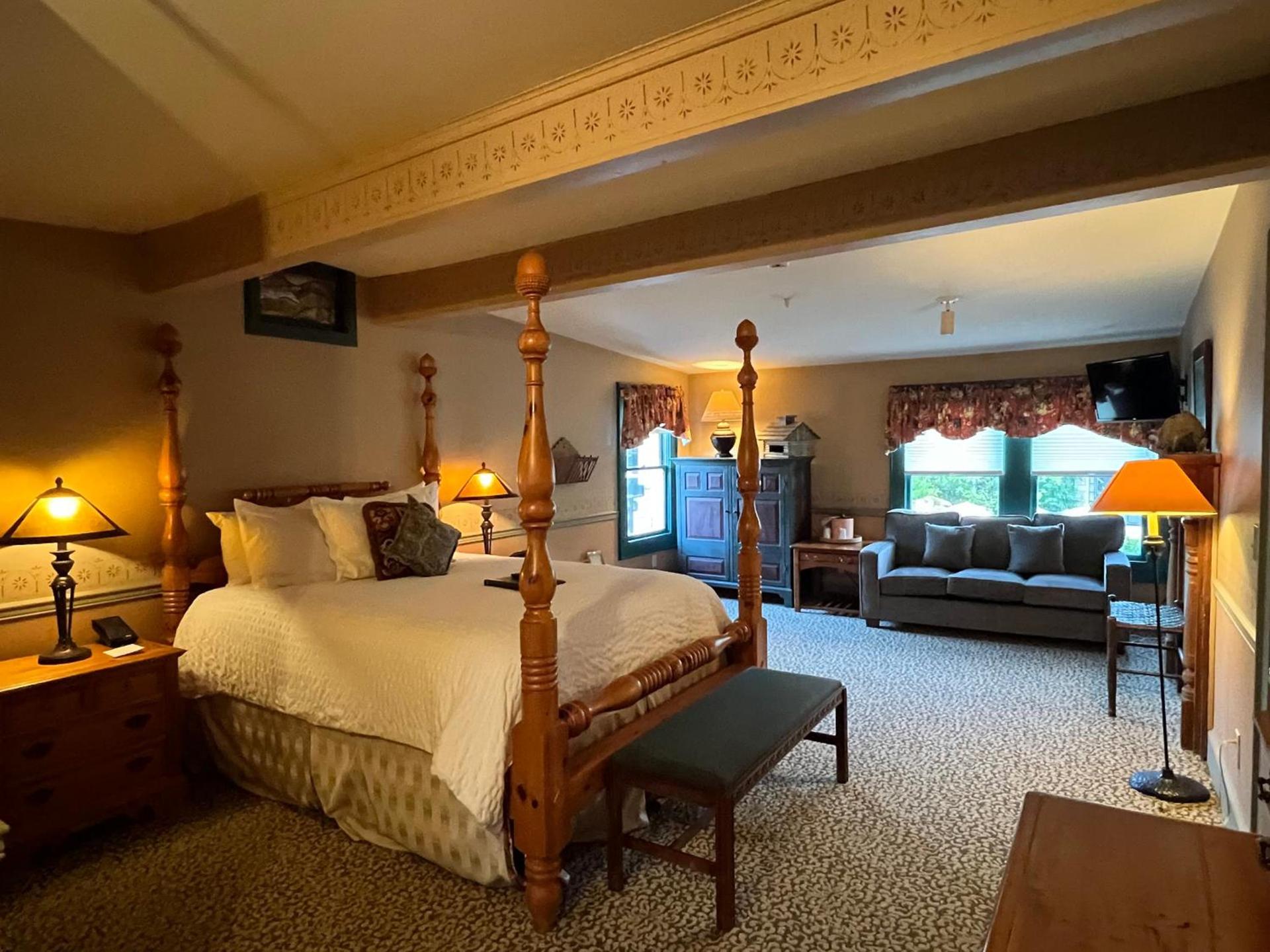 Highlands Inn photo 17