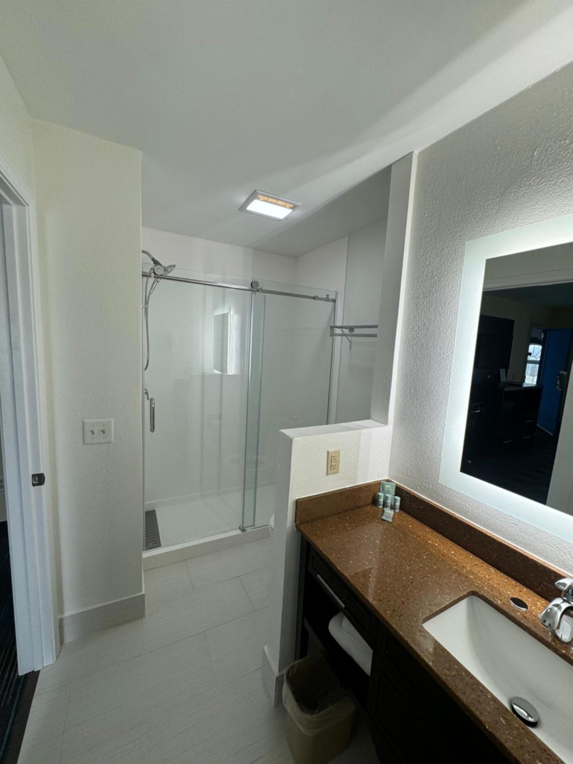 SureStay Hotel by Best Western Manning photo 37