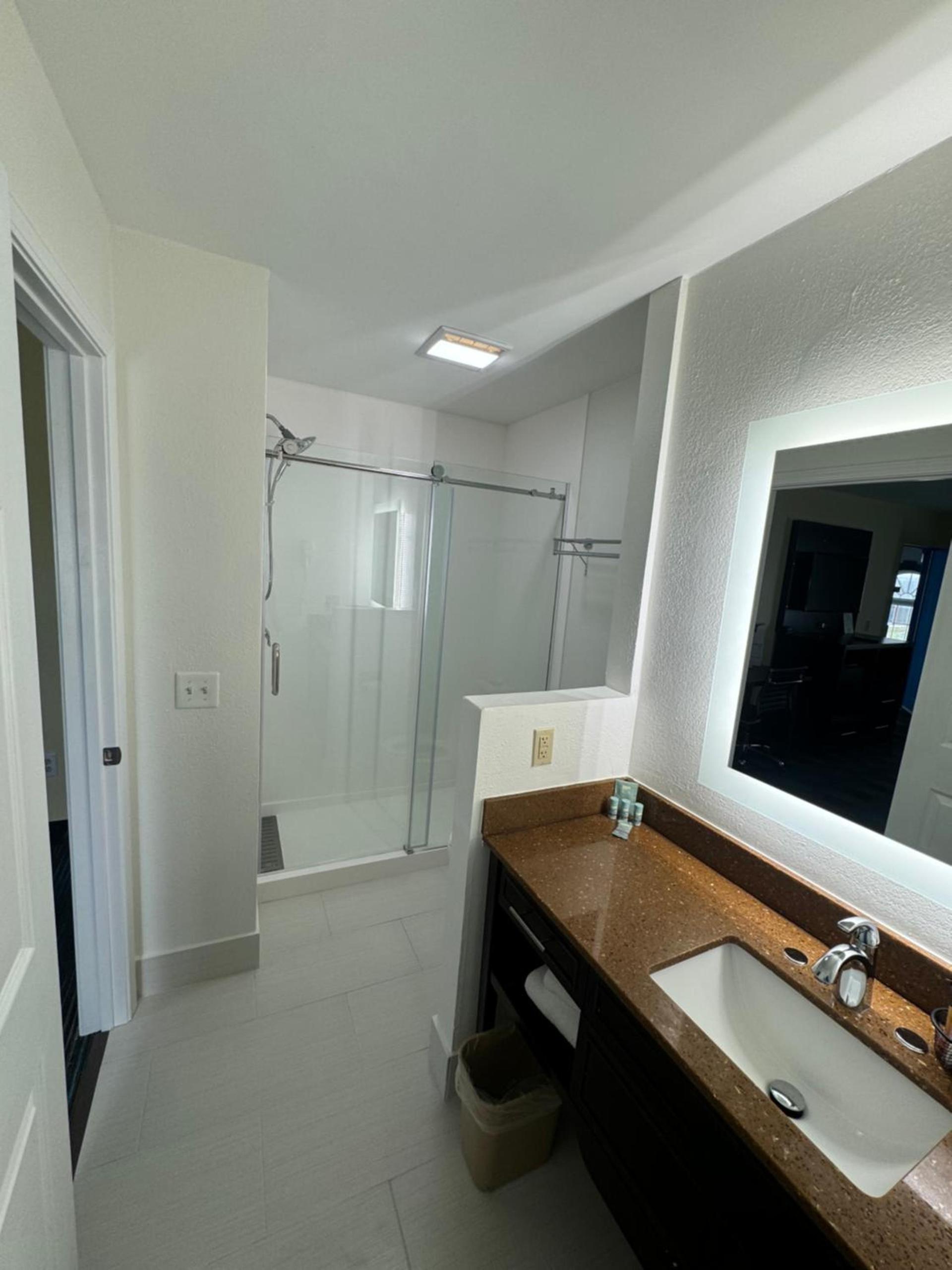 SureStay Hotel by Best Western Manning photo 38
