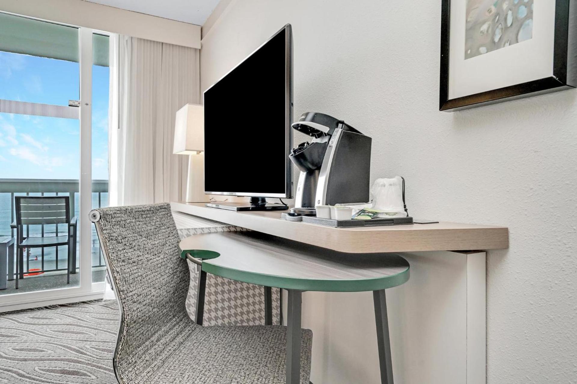 Holiday Inn Resort Oceanfront at Surfside Beach by IHG photo 78