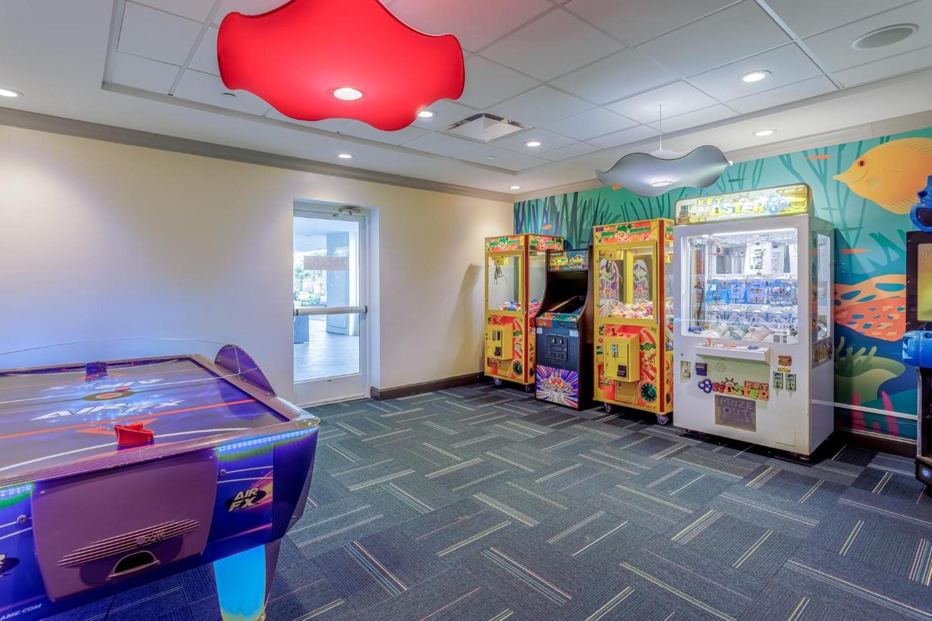 Holiday Inn Resort Oceanfront at Surfside Beach by IHG photo 44
