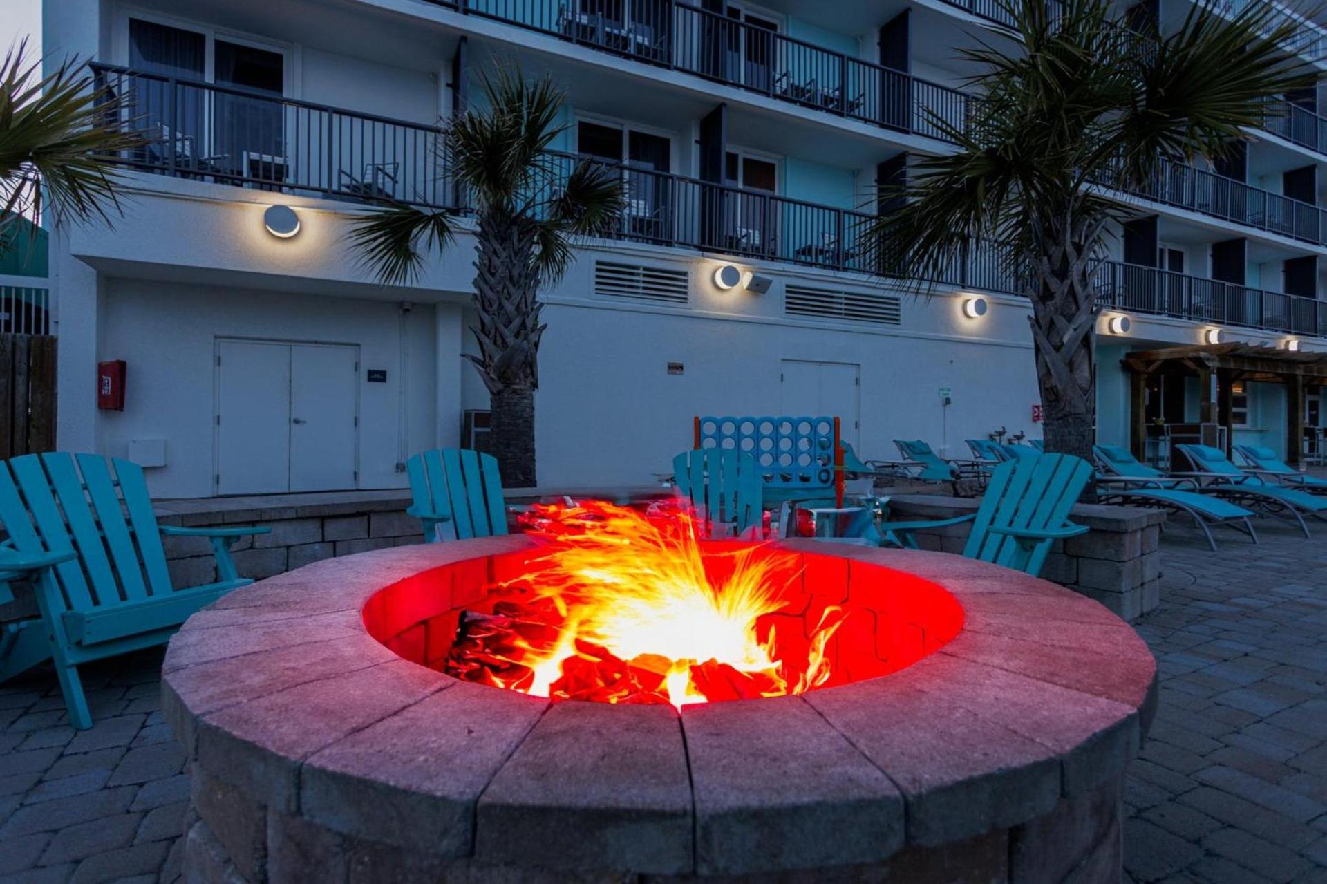 Holiday Inn Resort Oceanfront at Surfside Beach by IHG photo 45