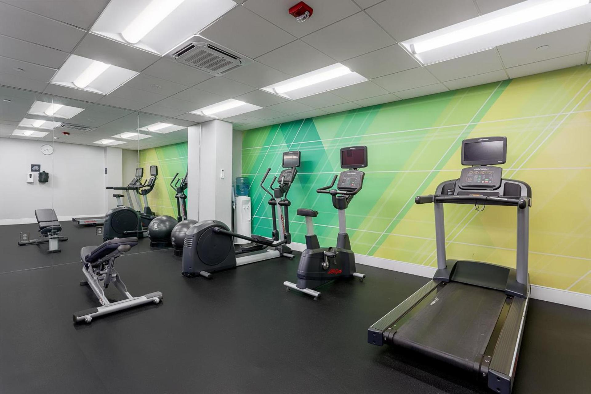 Holiday Inn Resort Oceanfront at Surfside Beach by IHG photo 49