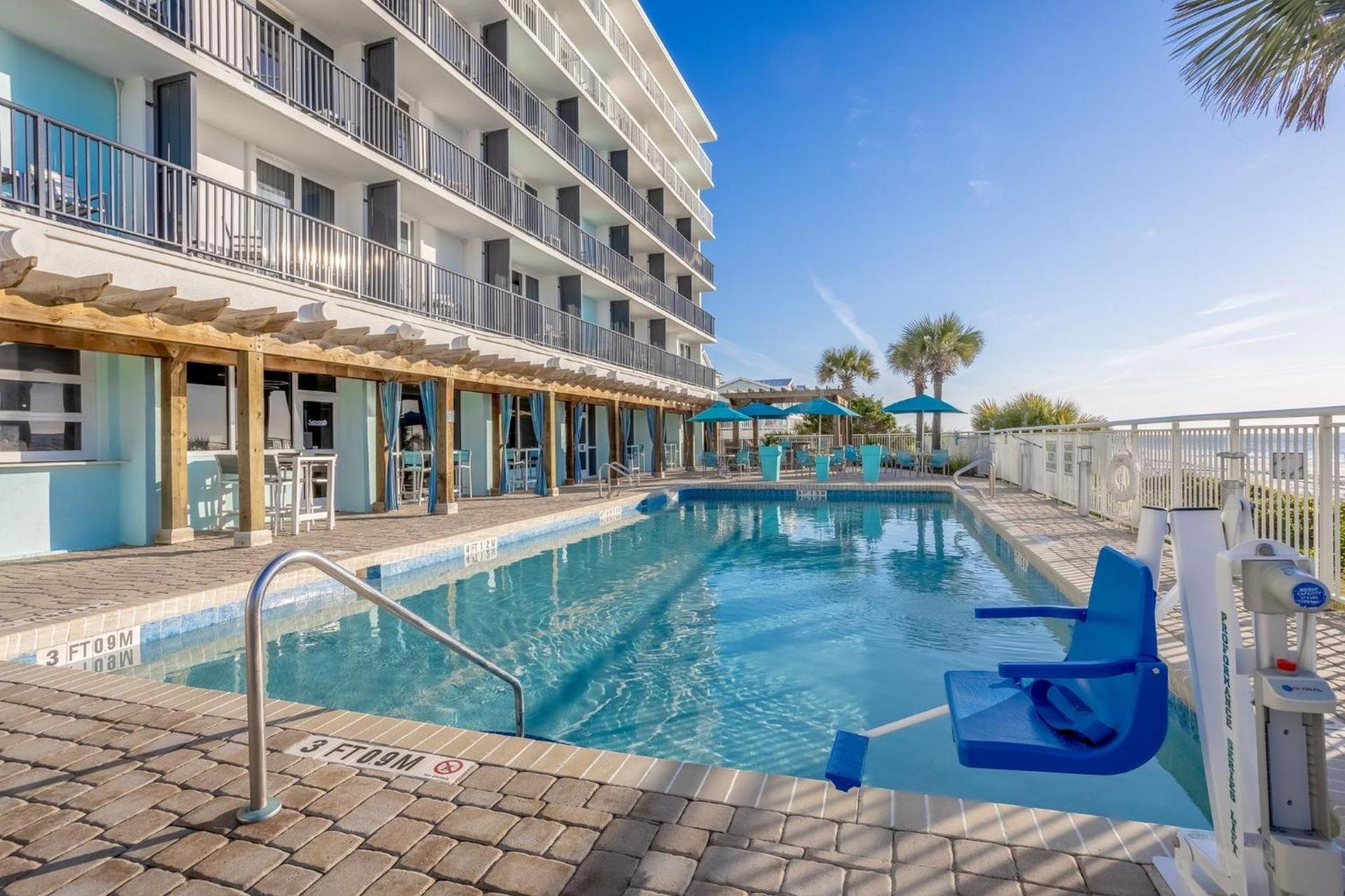 Holiday Inn Resort Oceanfront at Surfside Beach by IHG photo 57