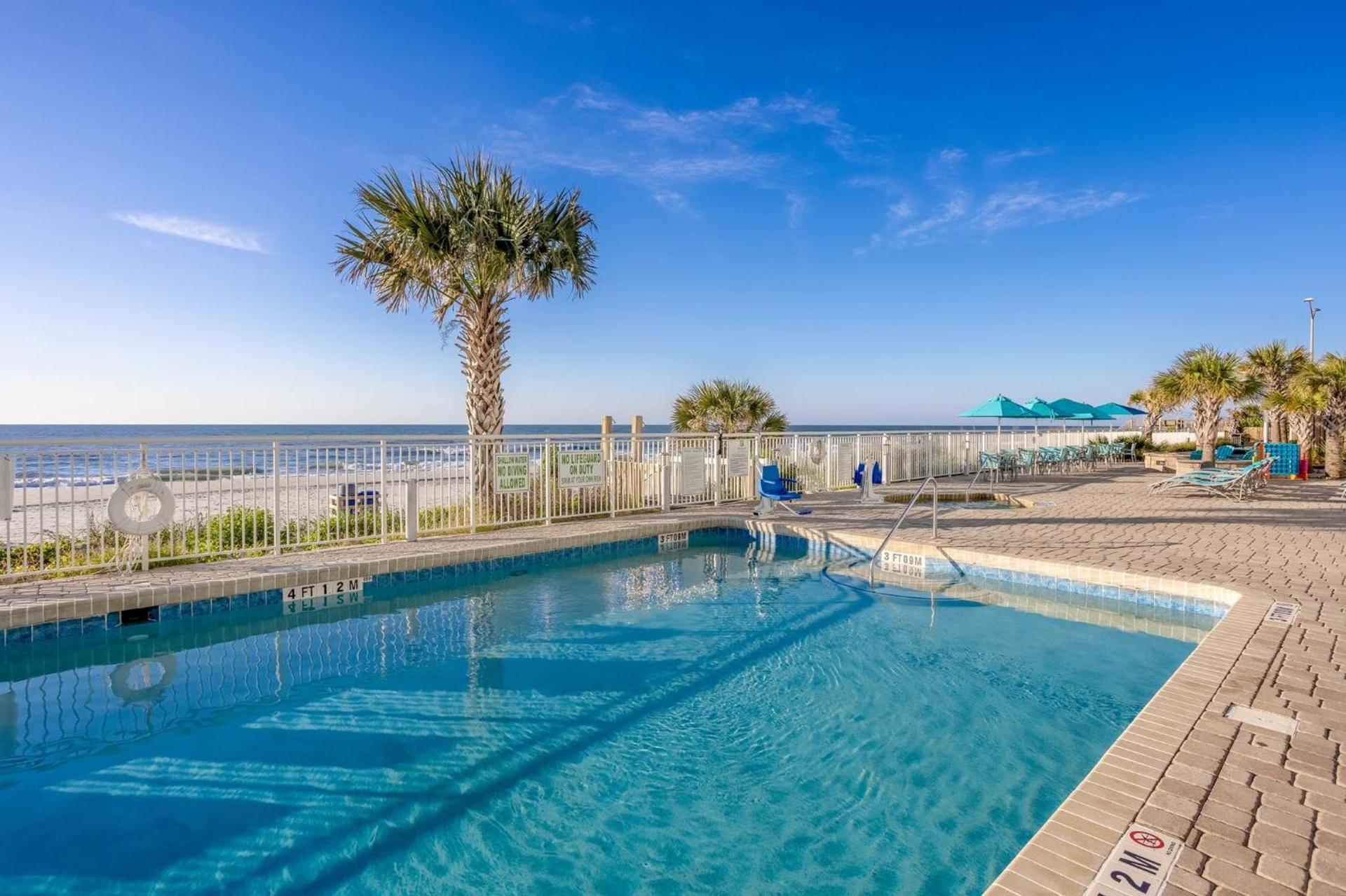 Holiday Inn Resort Oceanfront at Surfside Beach by IHG photo 61