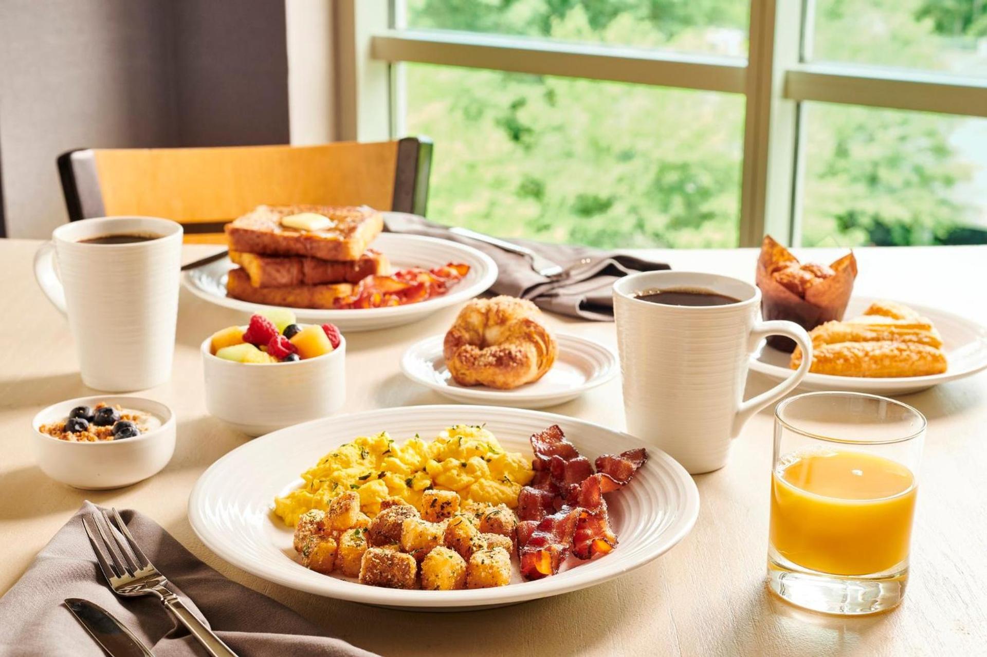Holiday Inn Baton Rouge College Drive I-10 by IHG photo 35