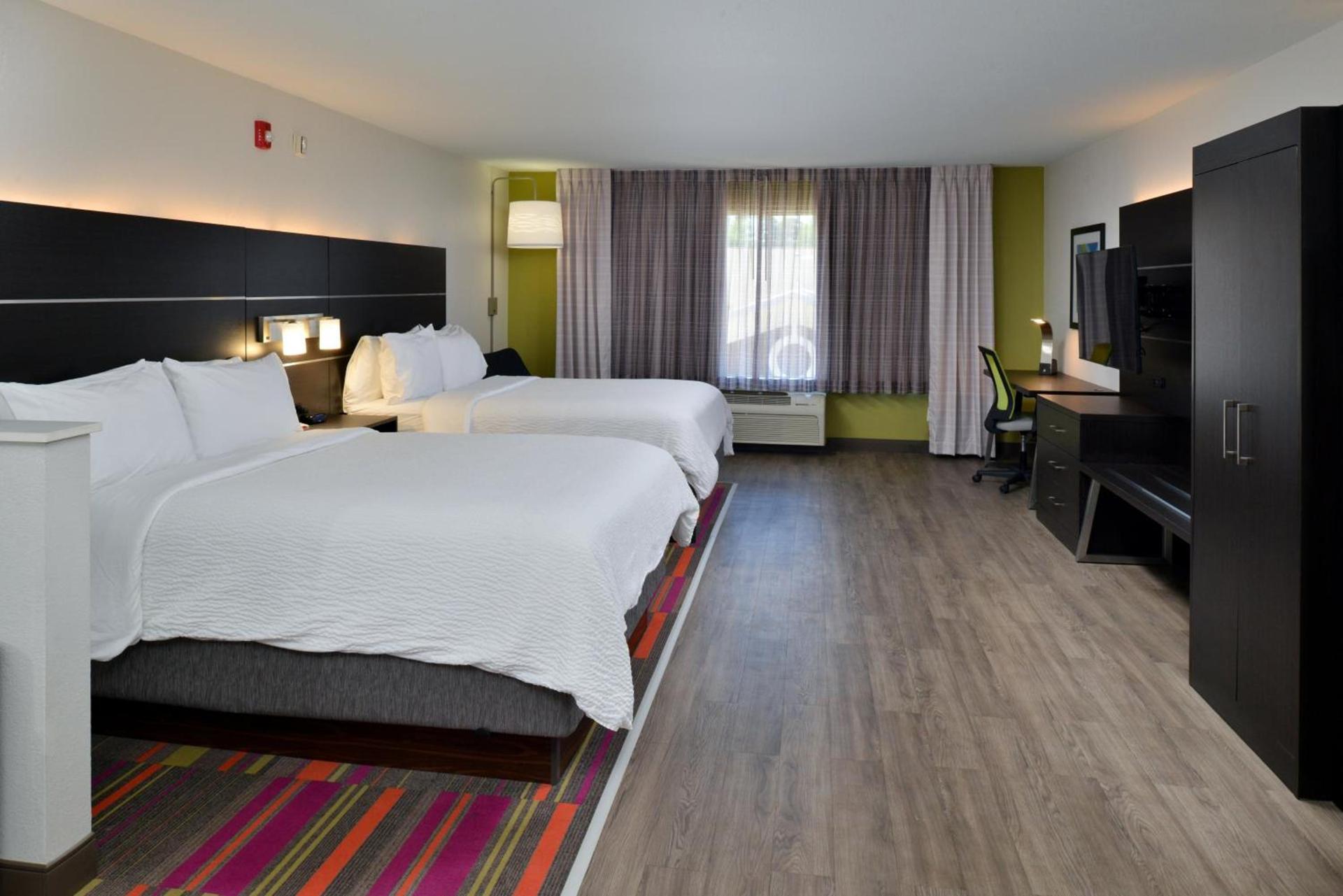 Holiday Inn Express Hotel & Suites Carthage by IHG photo 37