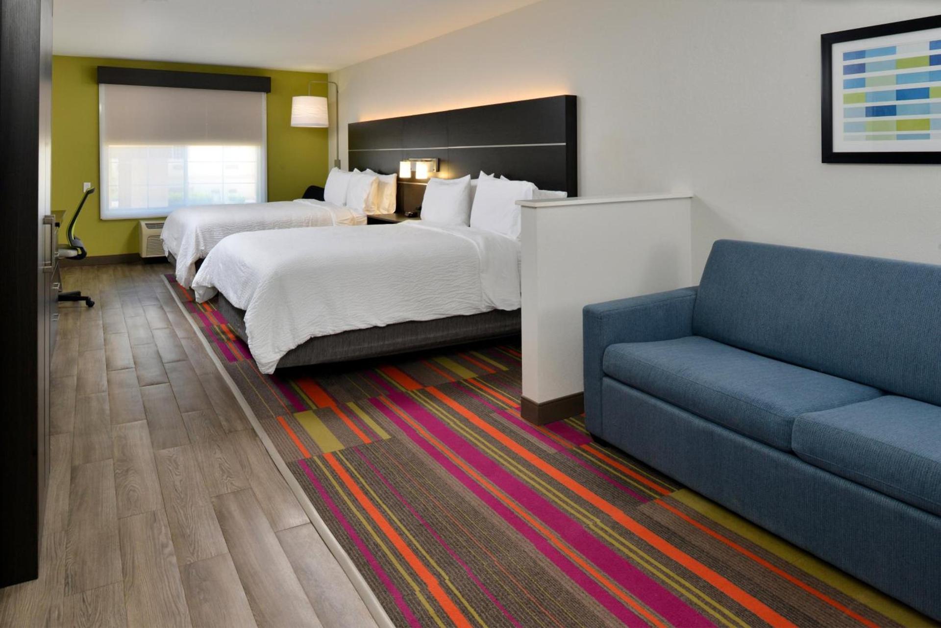 Holiday Inn Express Hotel & Suites Carthage by IHG photo 57