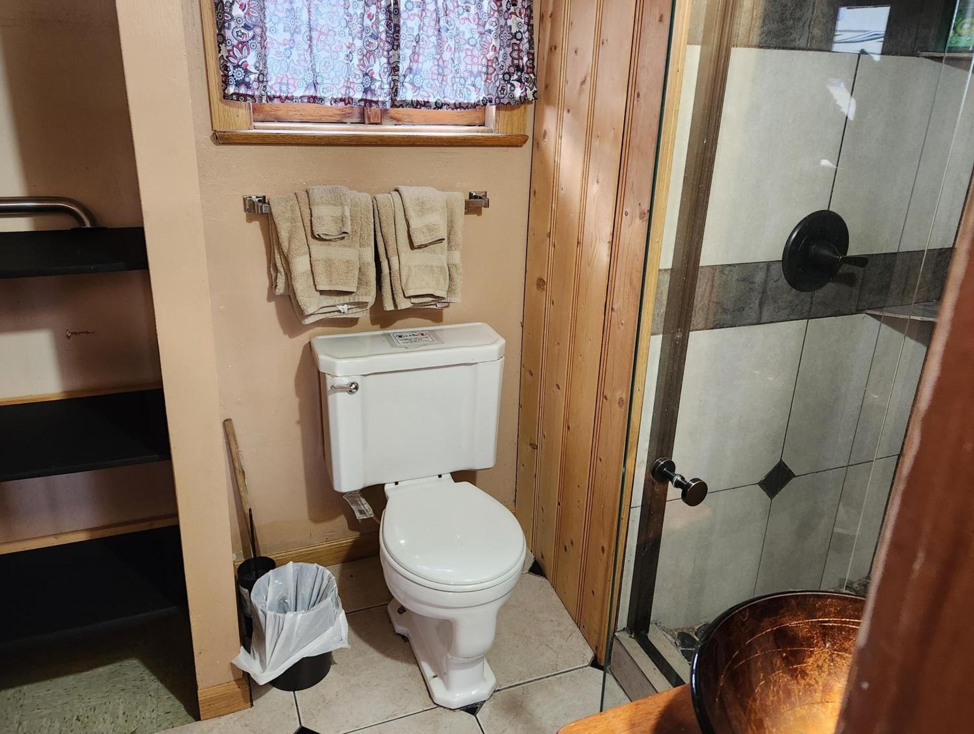 Winmar Cabins photo 9