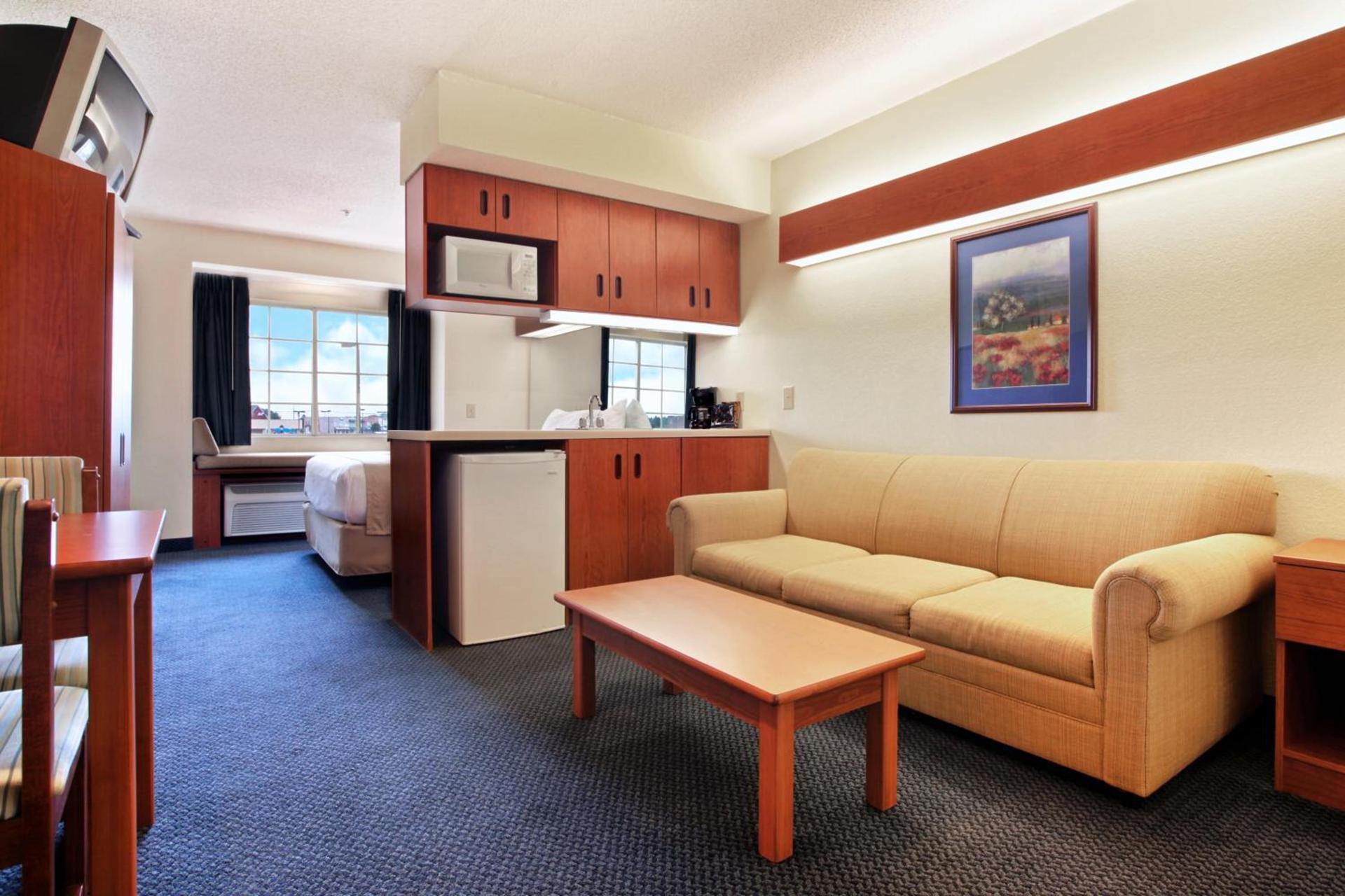 Rincon Inn and Suites photo 8