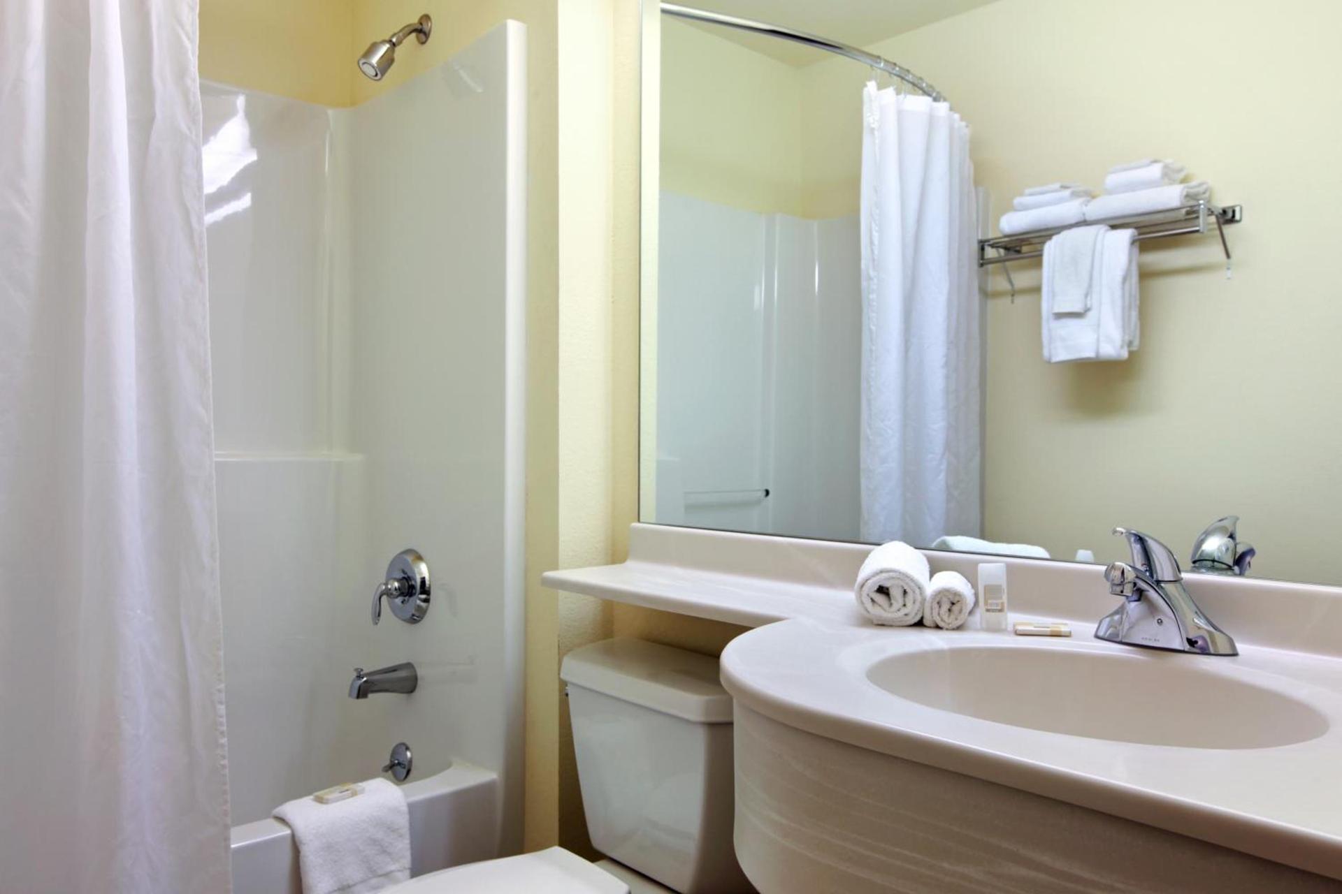 Rincon Inn and Suites photo 12