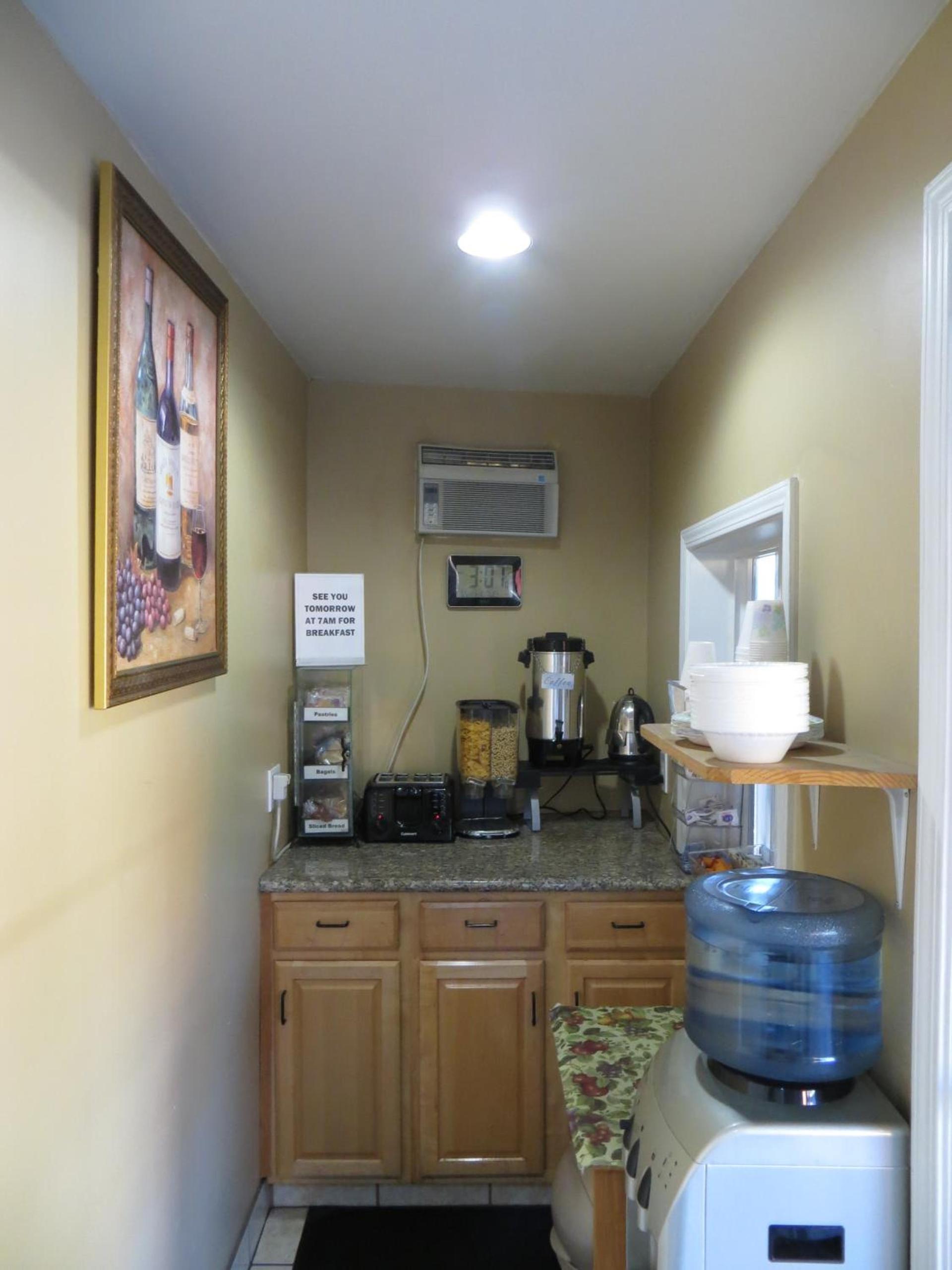 Napa Discovery Inn photo 35