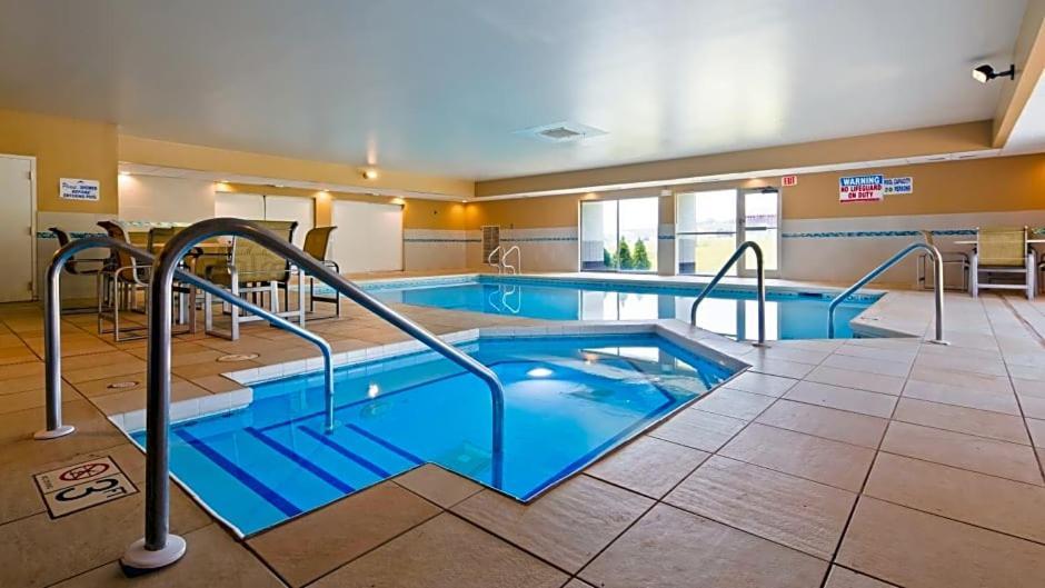 Best Western Baraboo Inn photo 57