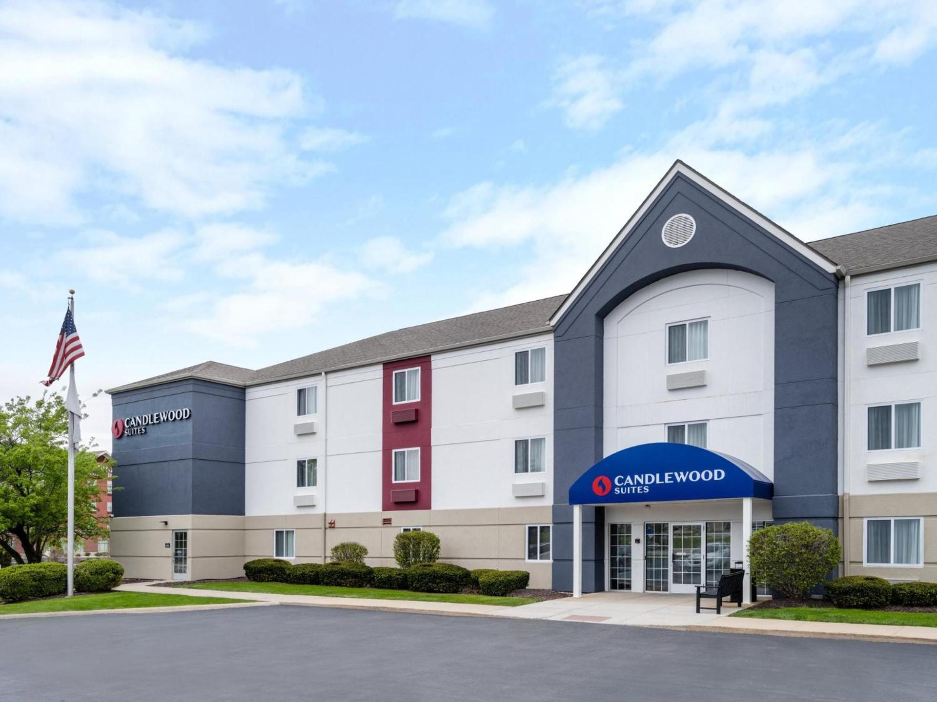 Candlewood Suites Rockford by IHG photo 1