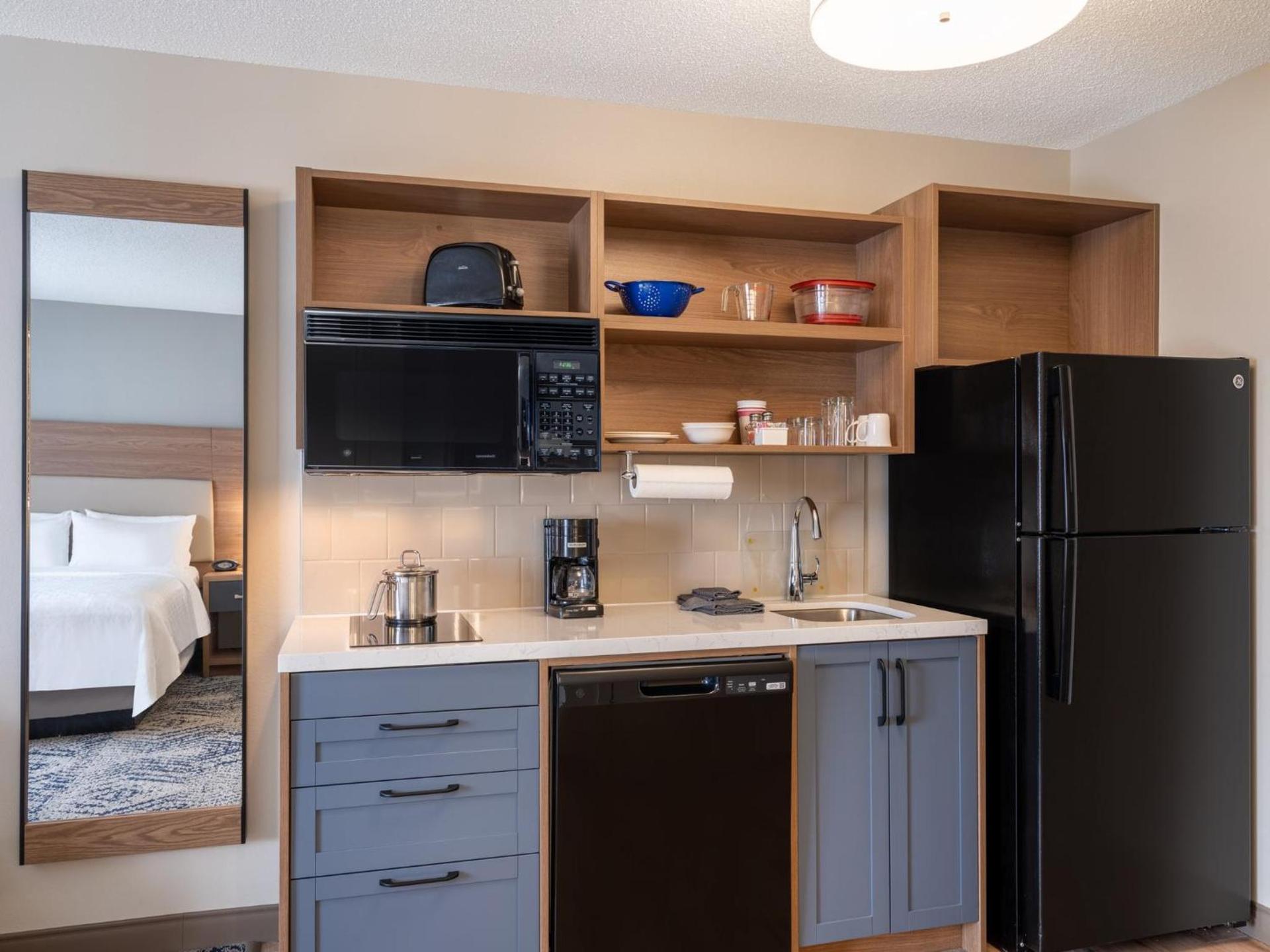 Candlewood Suites Rockford by IHG photo 5