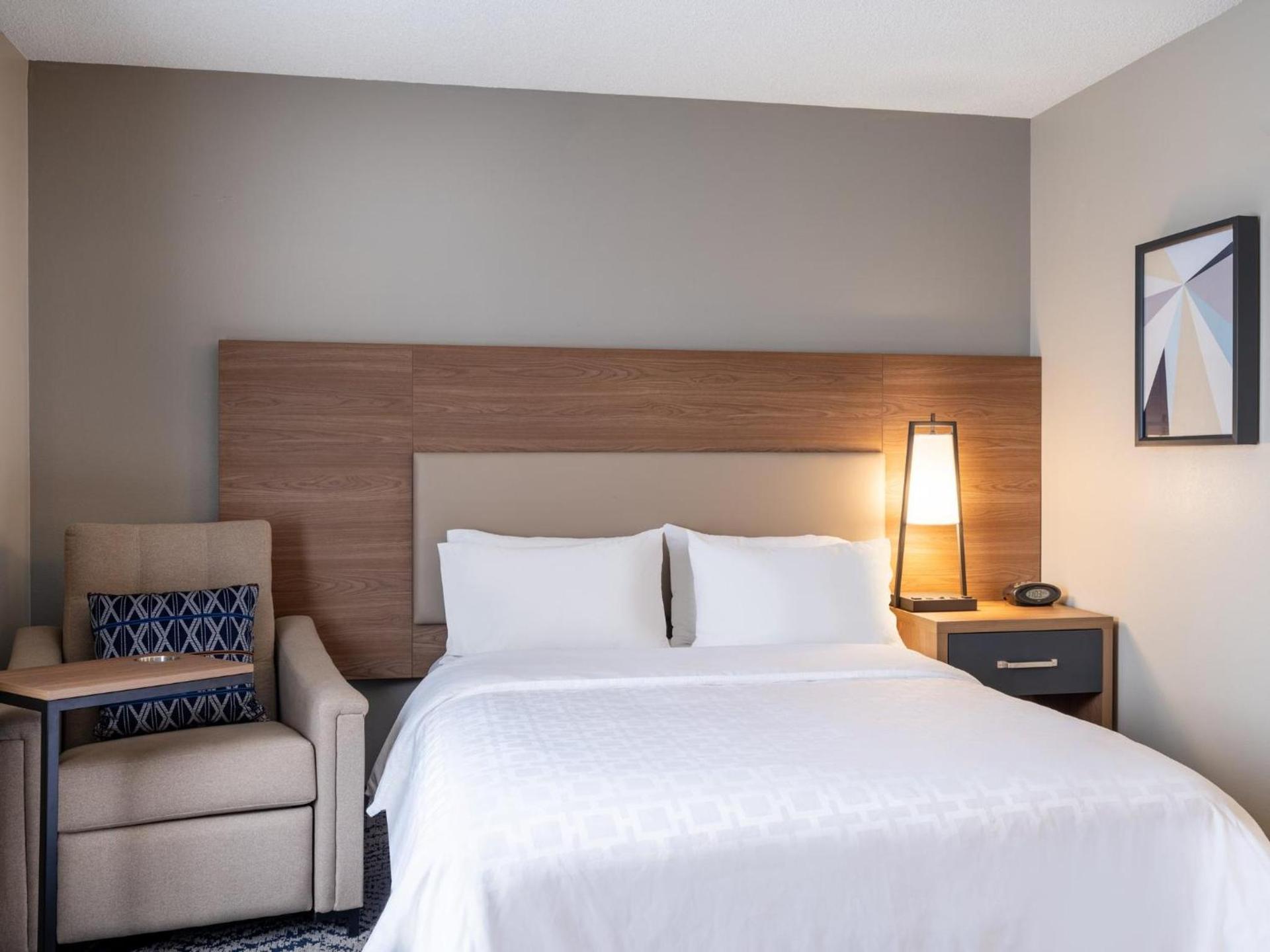 Candlewood Suites Rockford by IHG photo 7