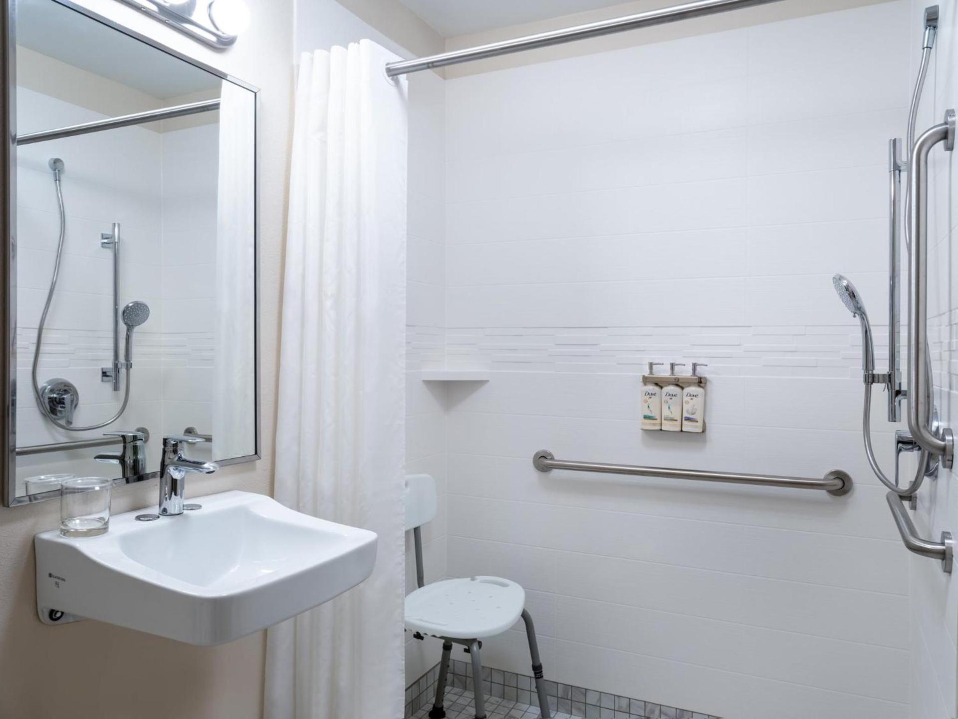 Candlewood Suites Rockford by IHG photo 16