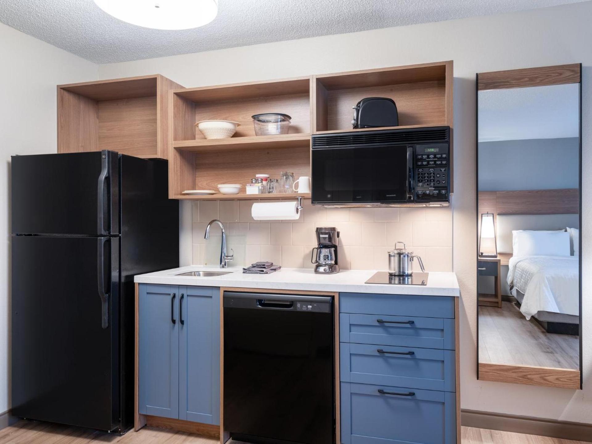 Candlewood Suites Rockford by IHG photo 6