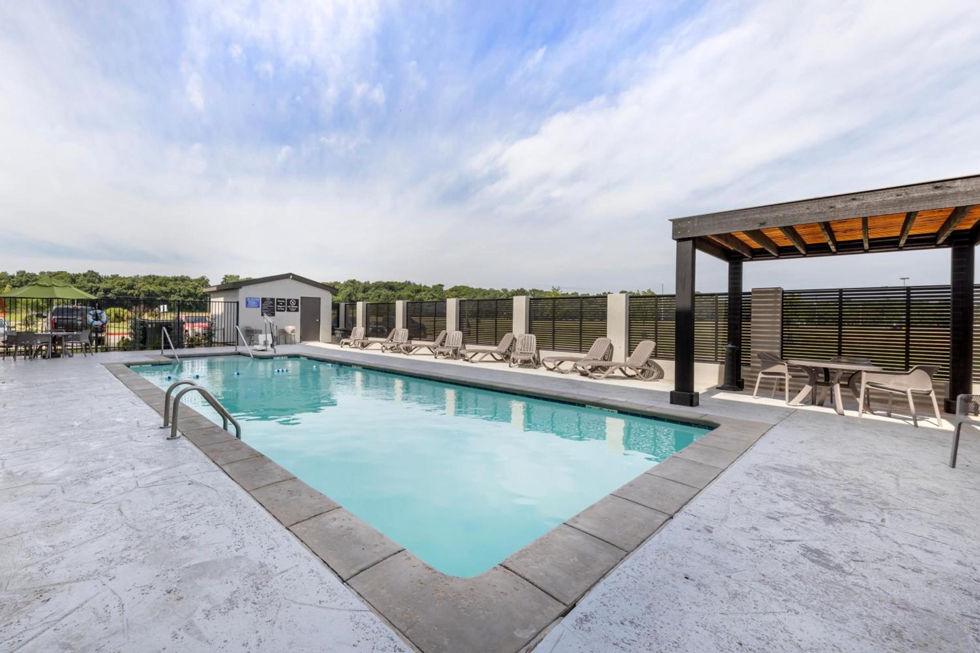 Garner Hotel Norman - University Area by IHG photo 40