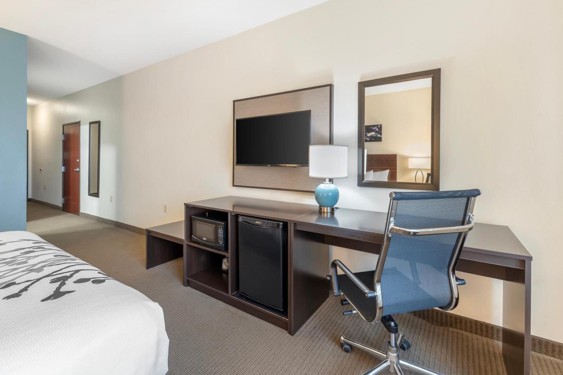 Garner Hotel Norman - University Area by IHG photo 62