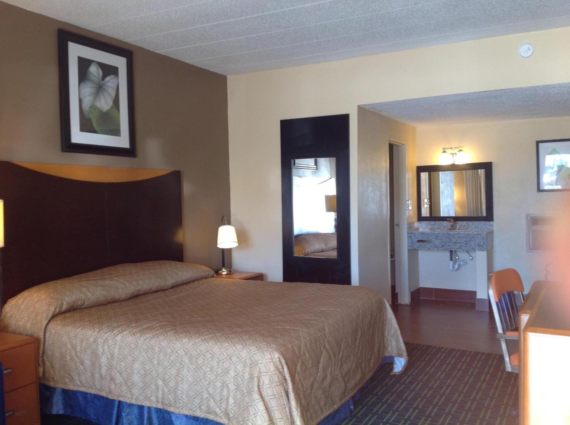 DIAMOND INN & SUITES photo 6