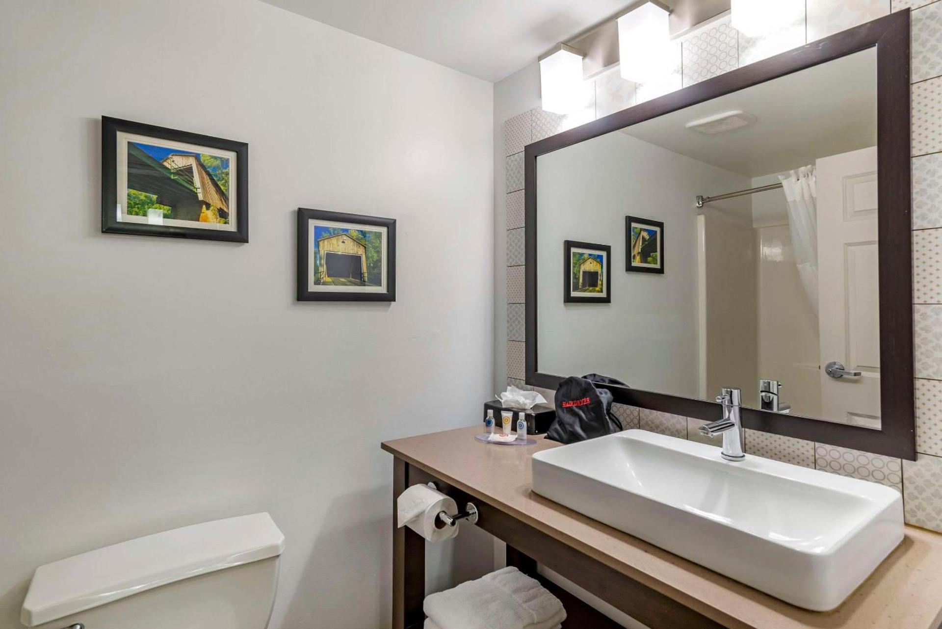 Comfort Inn & Suites Cartersville - Emerson Lake Point photo 18