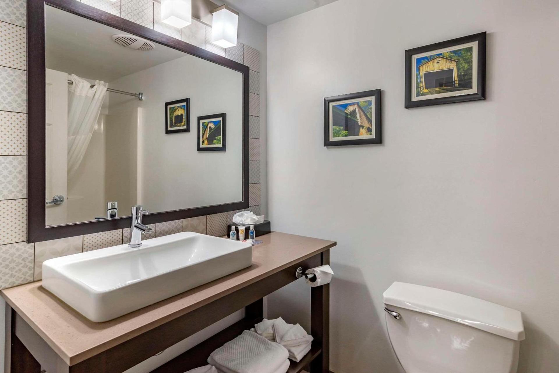 Comfort Inn & Suites Cartersville - Emerson Lake Point photo 19